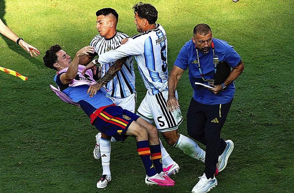 Gavi a la Final, EFE