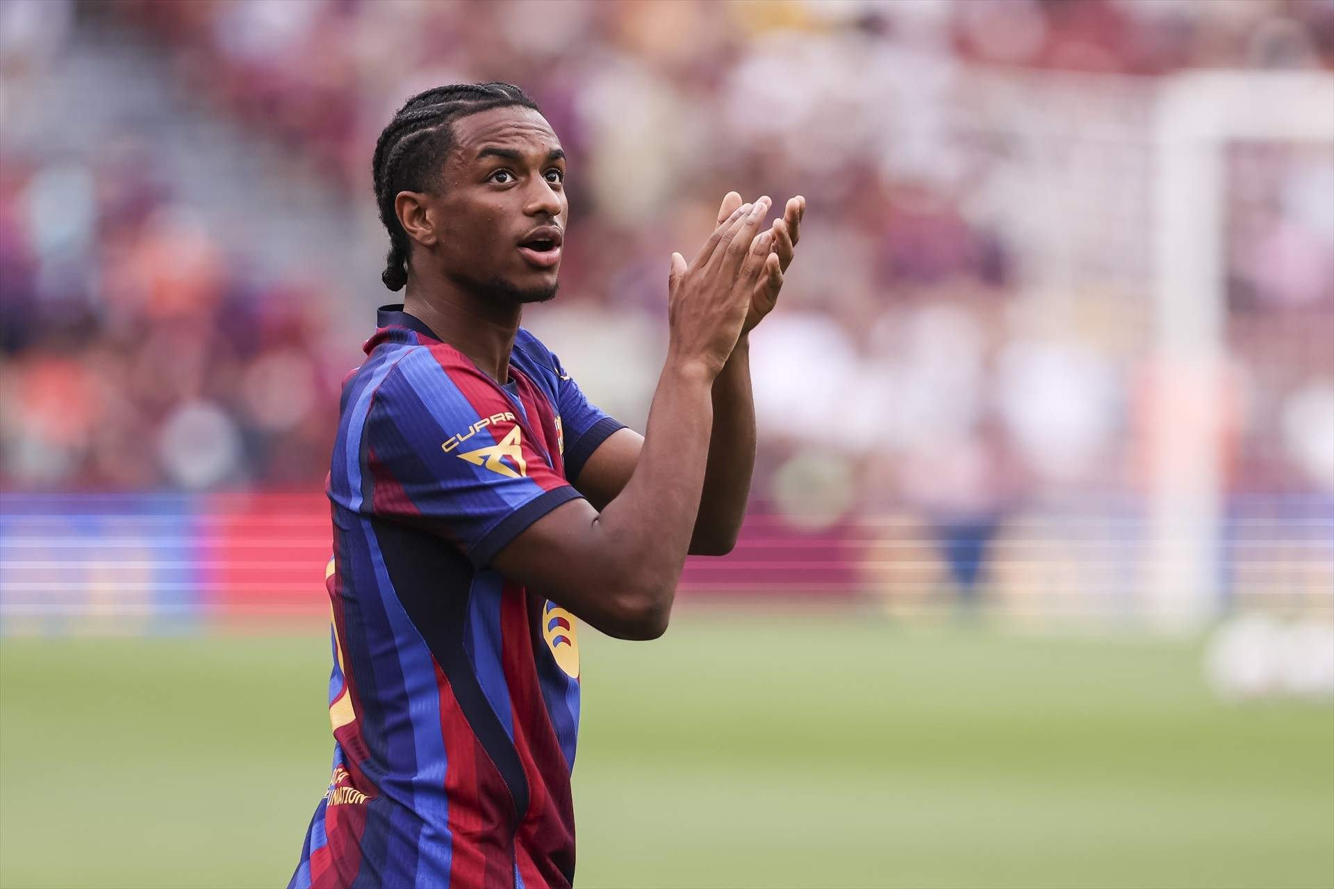 Sorpresa en la convocatoria del Barça contra el Elche: Balde se queda fuera y se aleja del club