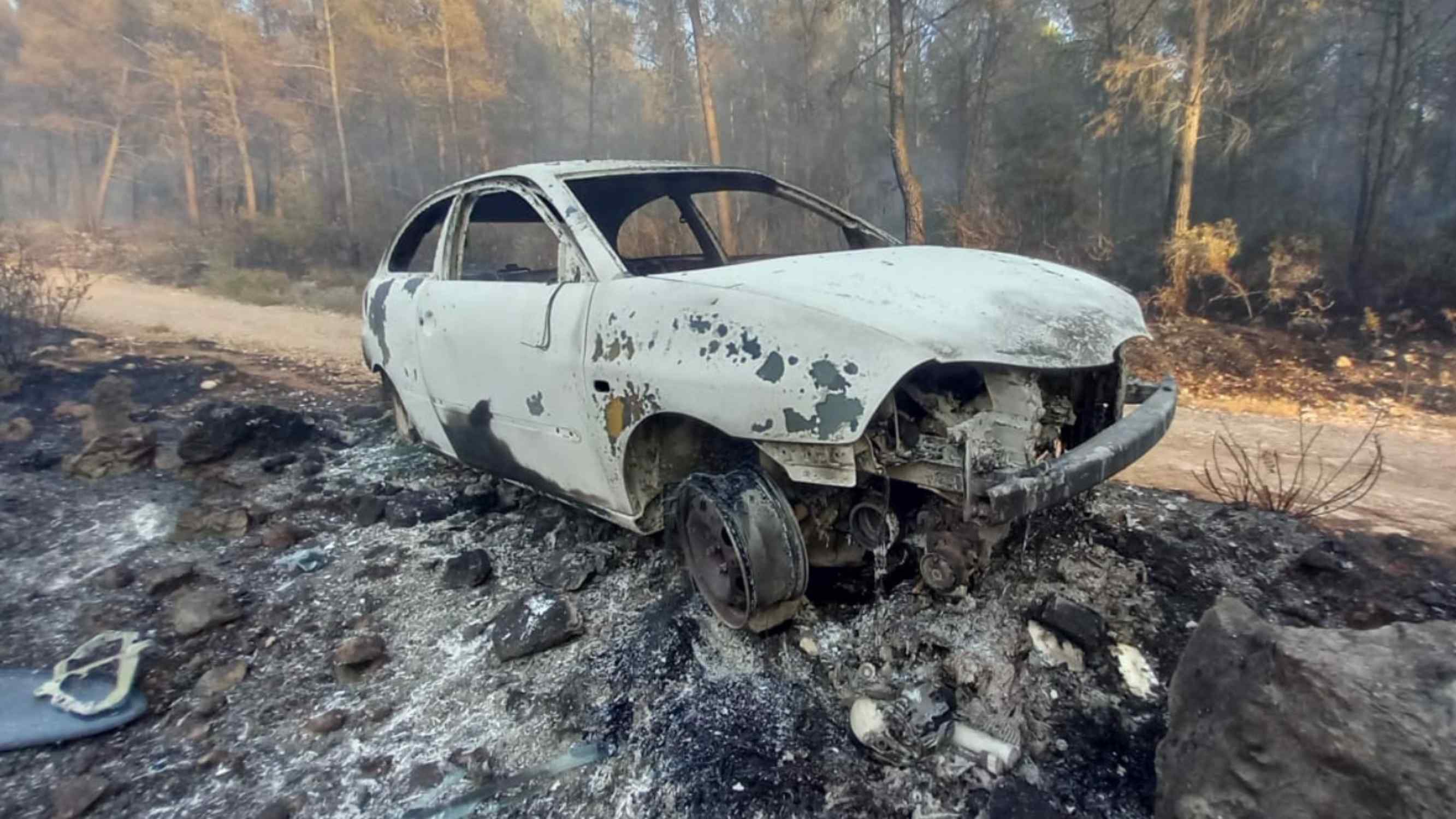 Detingut per provocar un incendi a Castellví de la Marca en circular a gran velocitat per una pista forestal