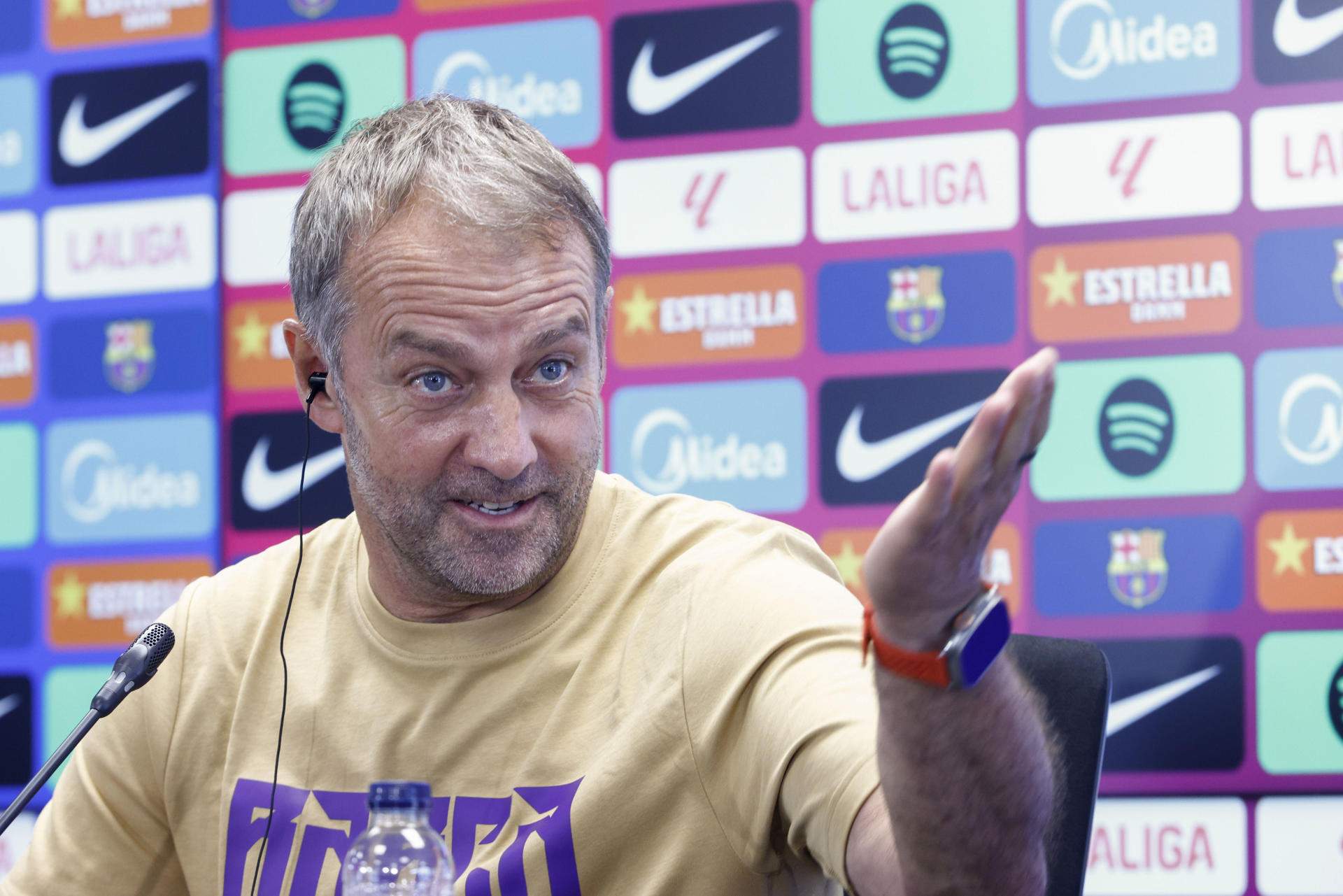Flick reafirma la postura del Barça amb Julián : "El president ho va deixar ahir clar"