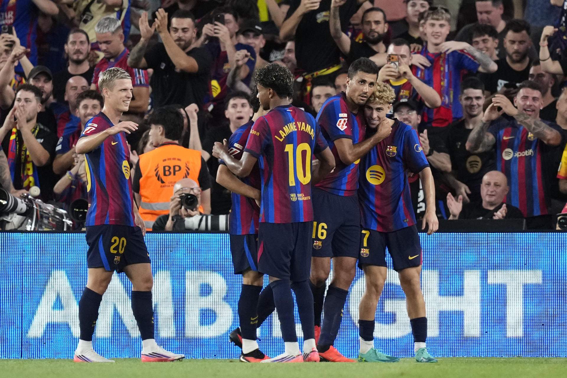 Un Barça ilusionante ahoga al Athletic Club (2-0) y continúa exhibiendo músculo en la Liga