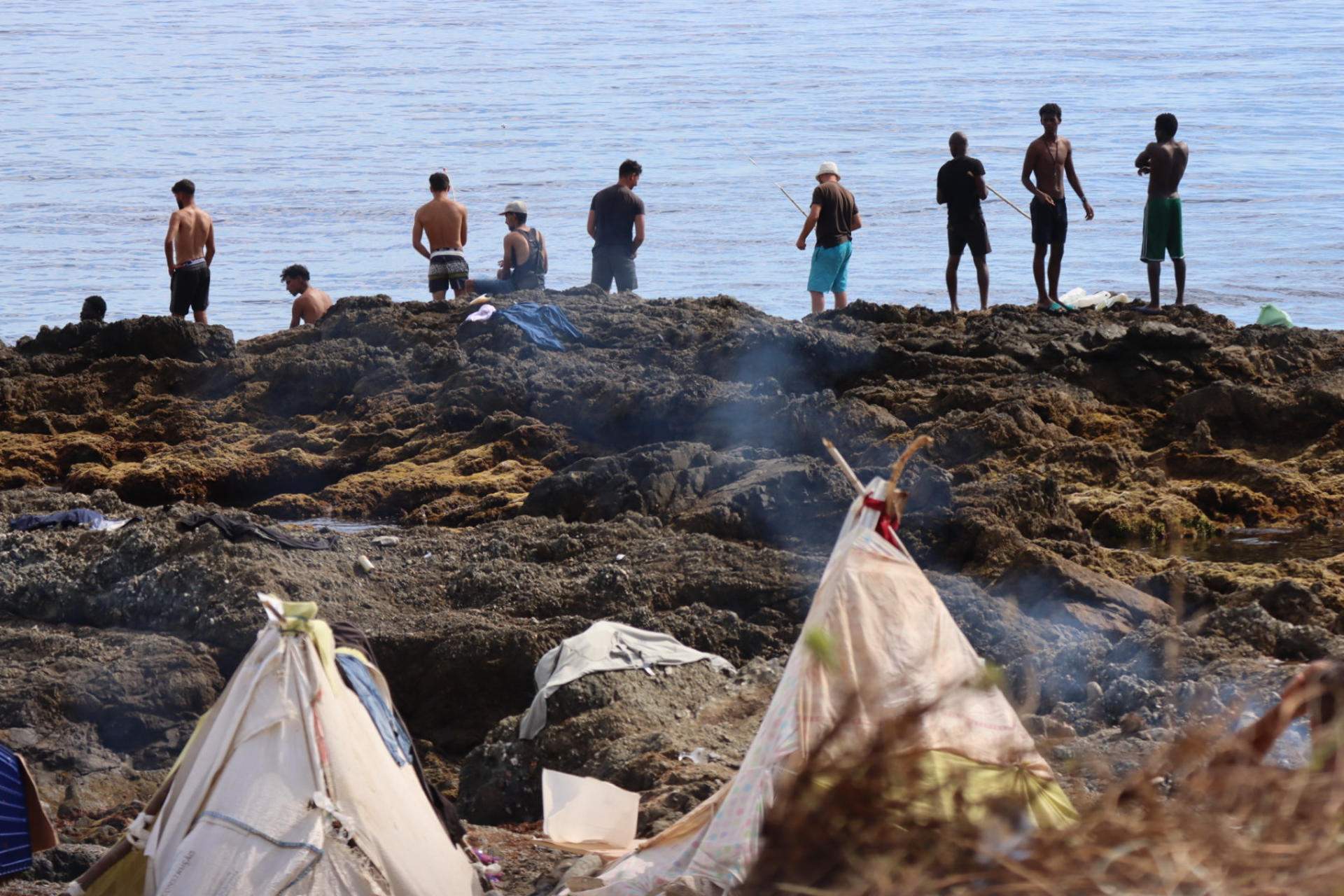 Es calmen les aigües a Ceuta: els veïns aturen les protestes pel temor a infiltracions de "grups ultres"
