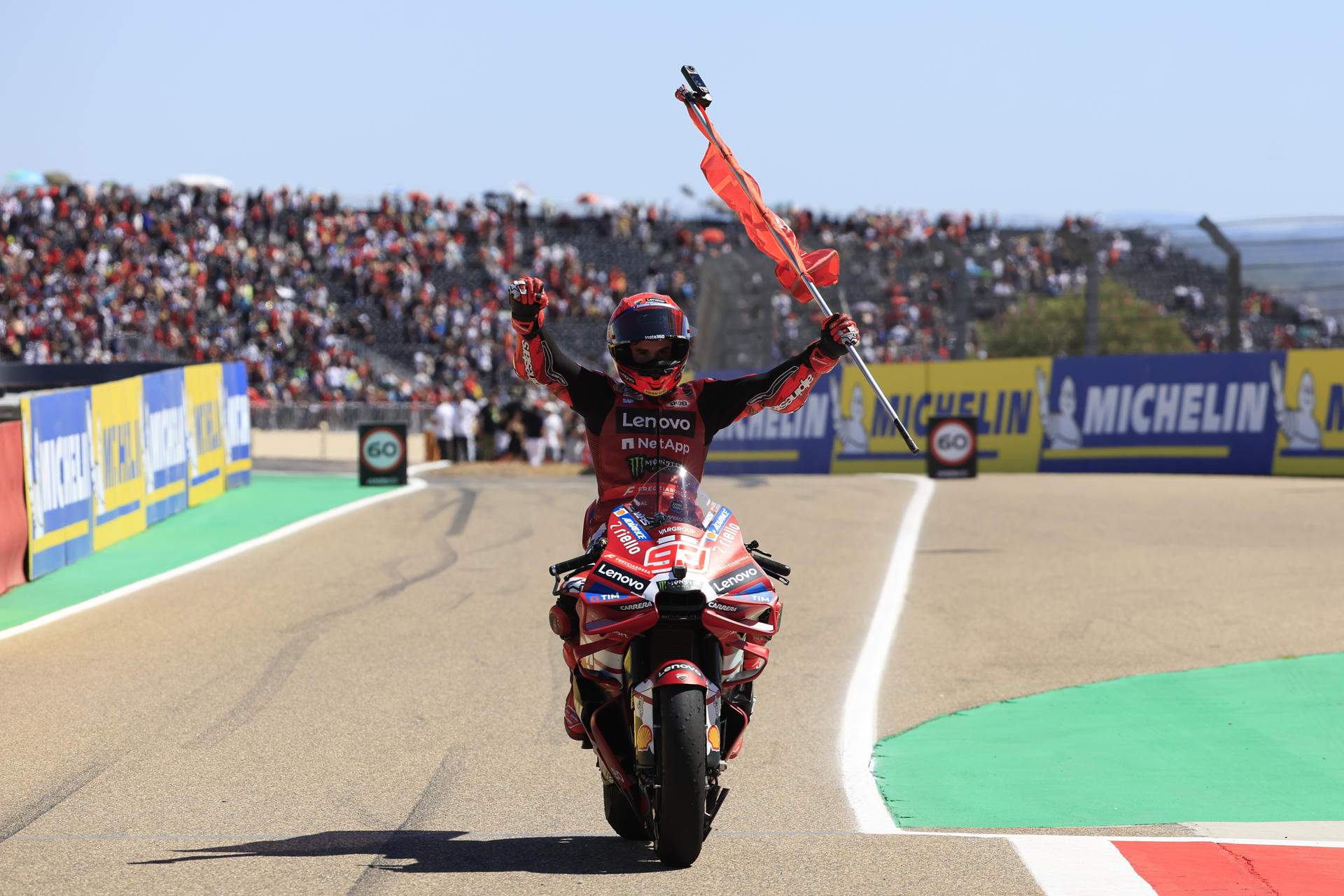 Marc Márquez vuelve a reinar en el GP de Aragón y asalta la segunda posición del Mundial