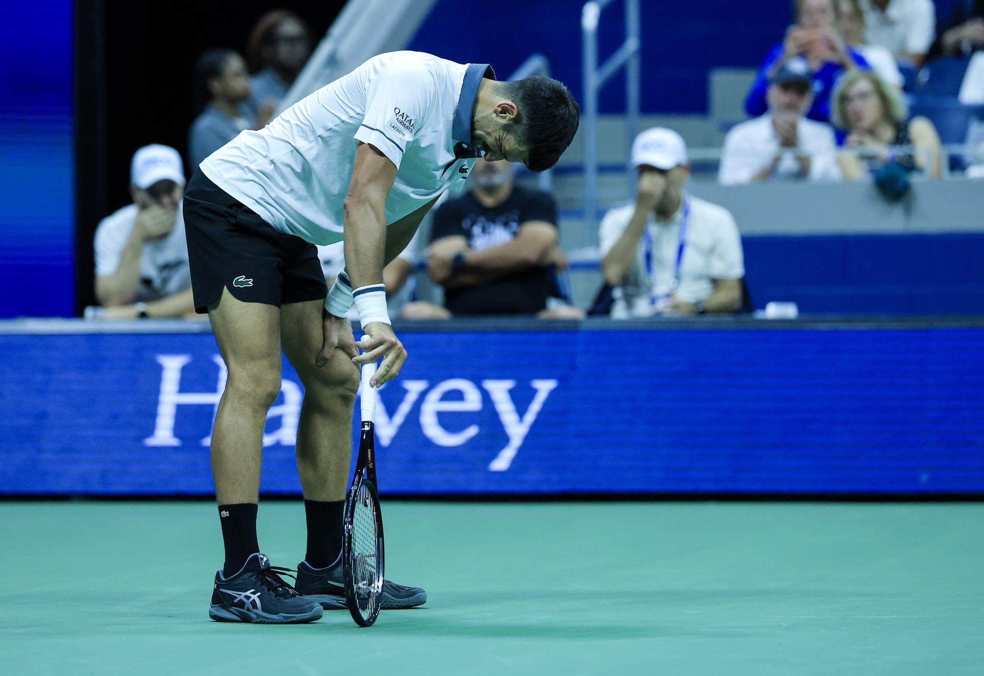 Un Djokovic entre llàgrimes s'enfonsa davant Navone i cau en la primera ronda del US Open