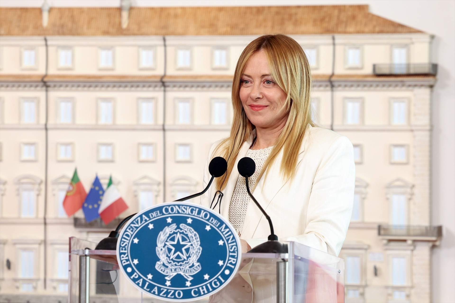 Meloni manté el pols amb quinze dies més de controls fronterers per Ceuta i Sánchez respon