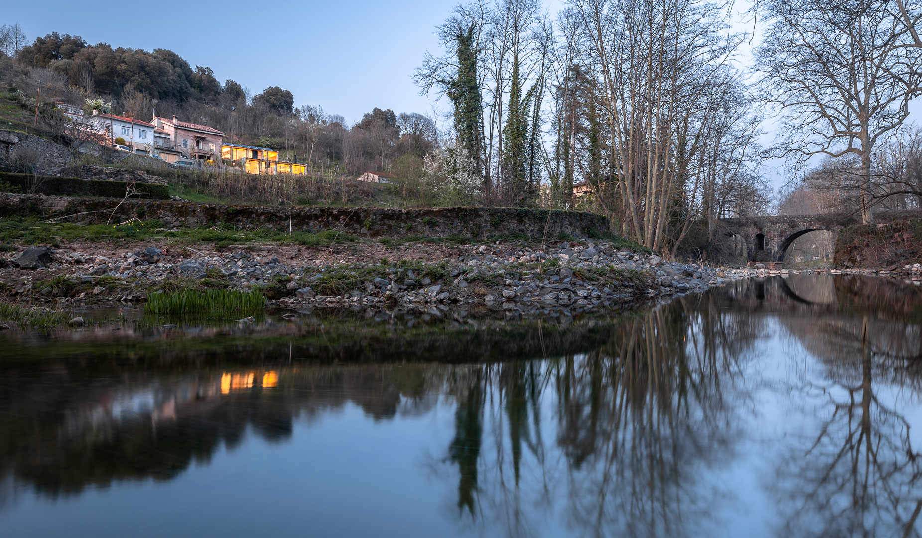 Visita guiada a l’exposició “De la casa a la plaça: nous paisatges de l’arquitectura garrotxina”, A càrrec del comissari Jaume Prat