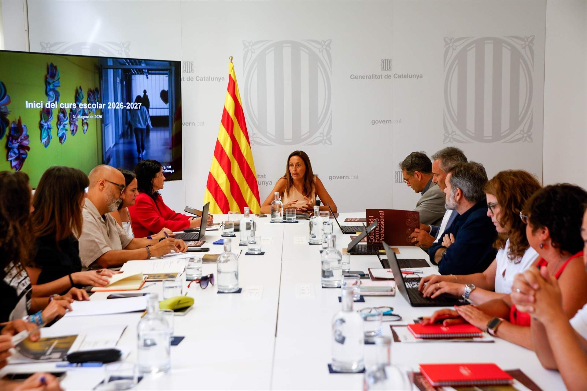Educació treu pit del pacte amb els sindicats minoritaris i diu que ha complert el 96% dels acords