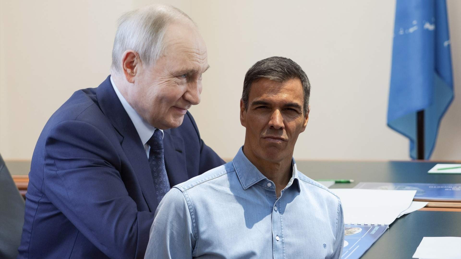Rusia vuelve a las portadas, pero no como quería Sánchez