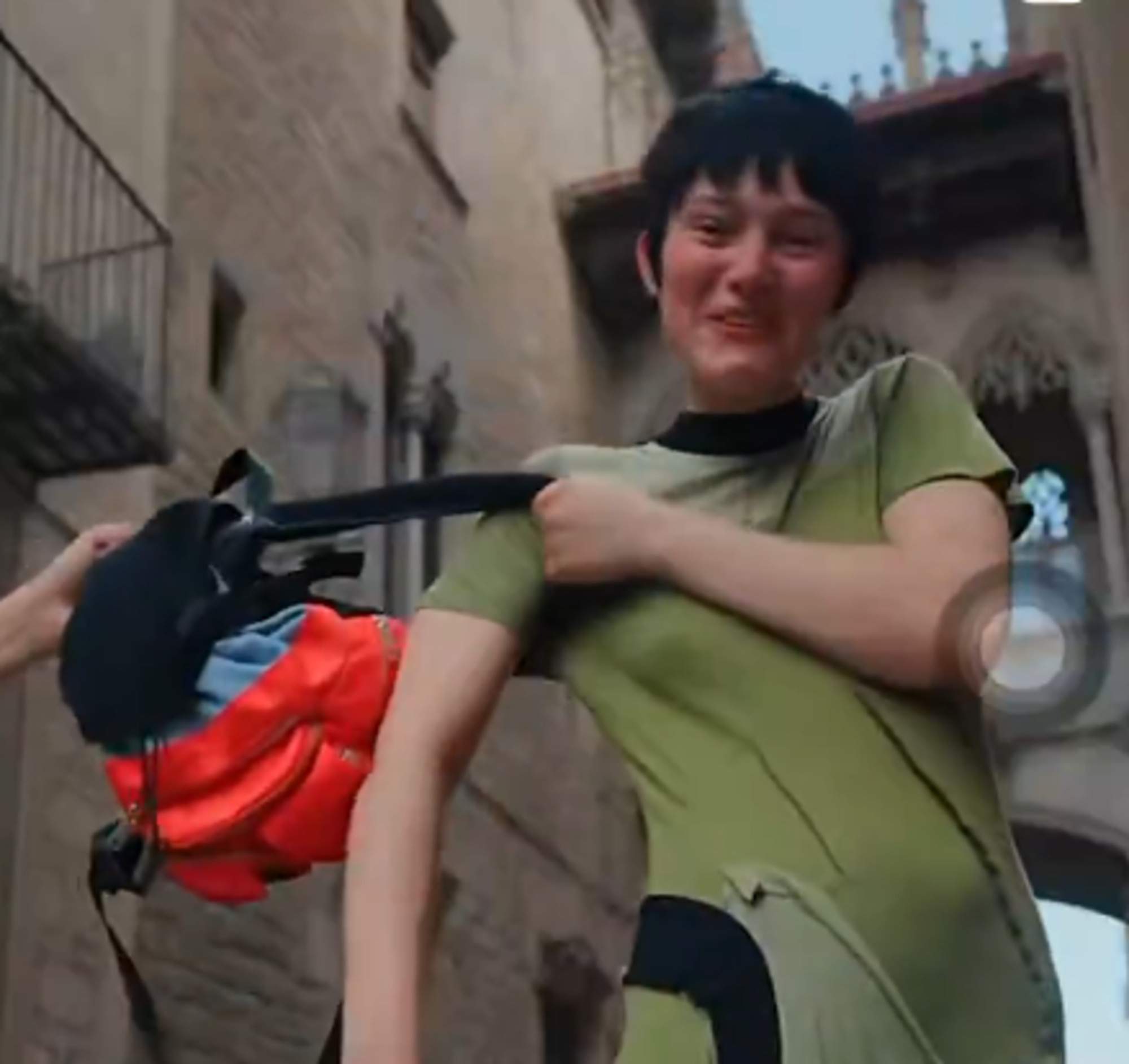 Indignació amb la controvertida campanya de Desigual que banalitza els problemes de Barcelona
