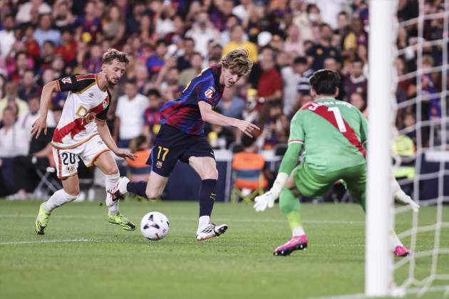 EuropaPress 7741987 anthony gordon of fc barcelona in action during the spanish league laliga EuropaPress 7741987 anthony gordon of fc barcelona in action during the spanish league laliga