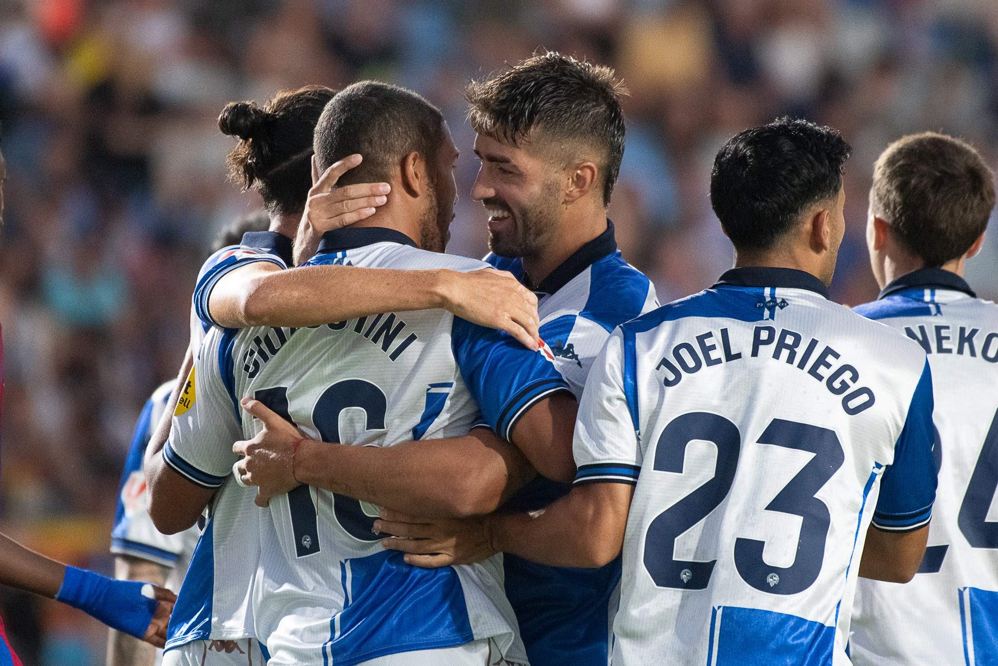 El Sabadell se lleva la Copa Catalunya ante el Barça Atlètic (1-2) y Bisiwu enciende todas las alarmas