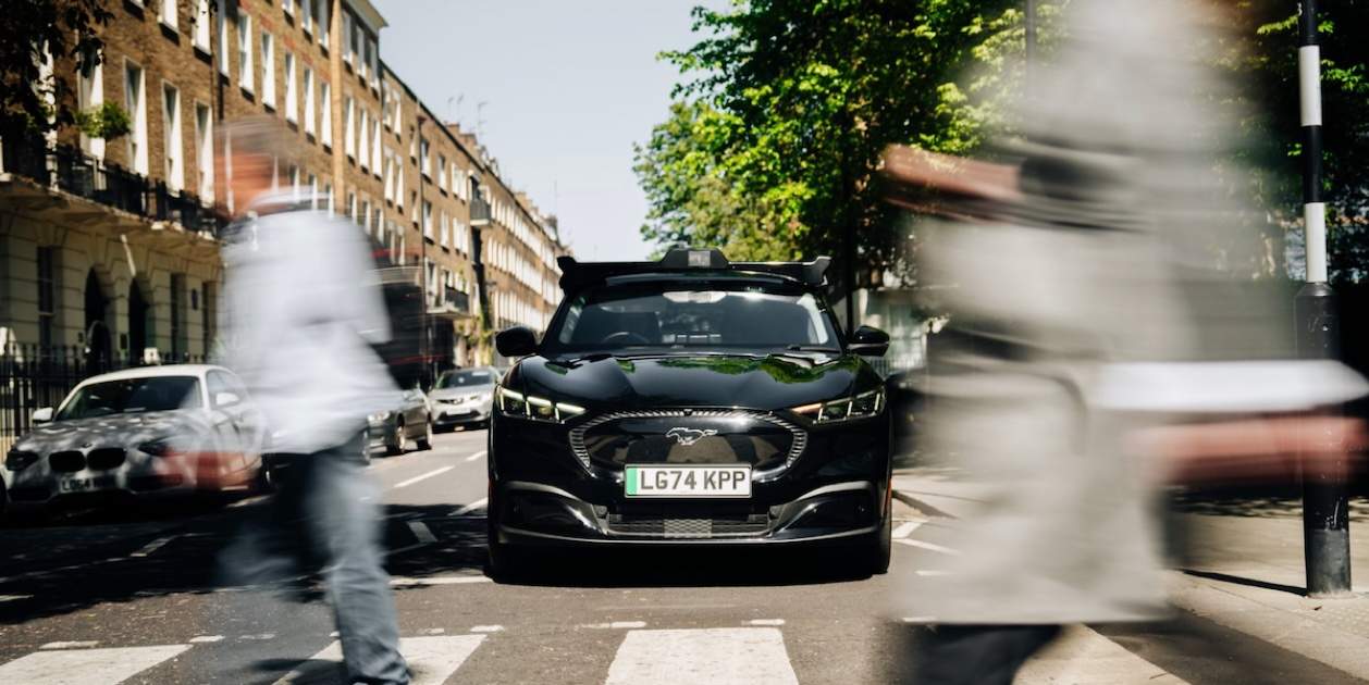 Uber comença a oferir viatges en cotxes autònoms a Londres