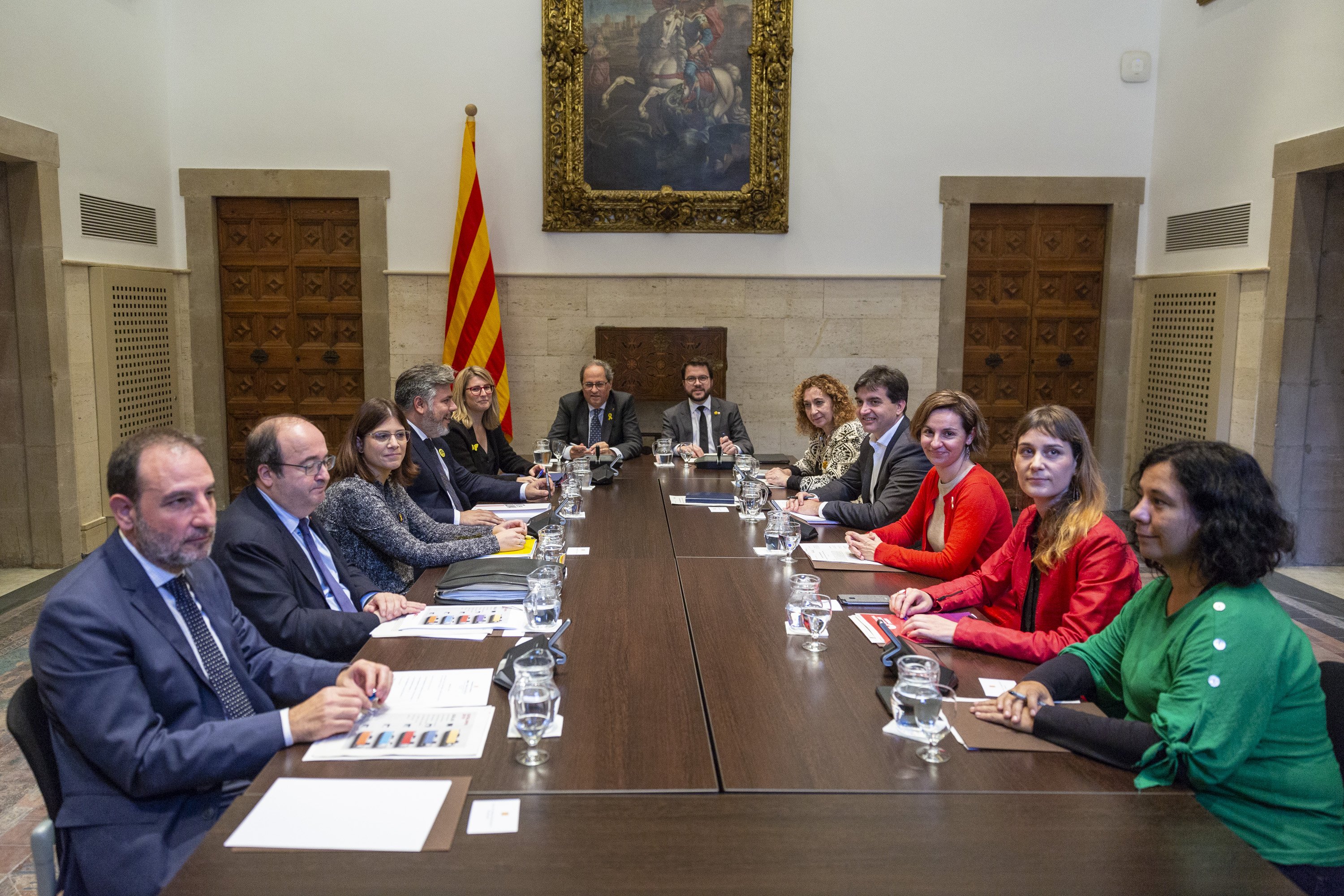 Objectius i precedents de la reunió del Govern amb PSC i comuns