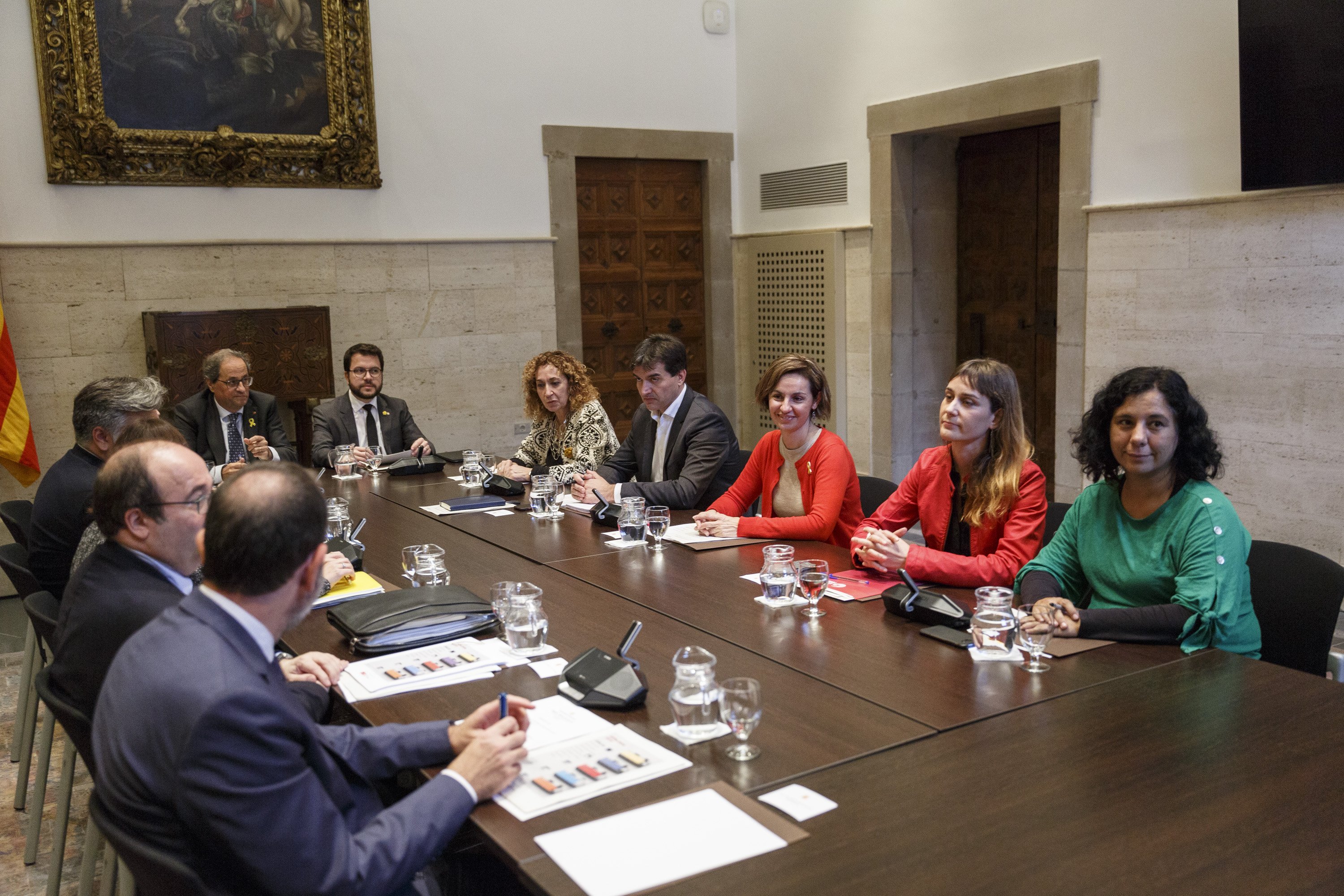 Torra convoca la mesa de partidos para este viernes, PSC y comunes estarán