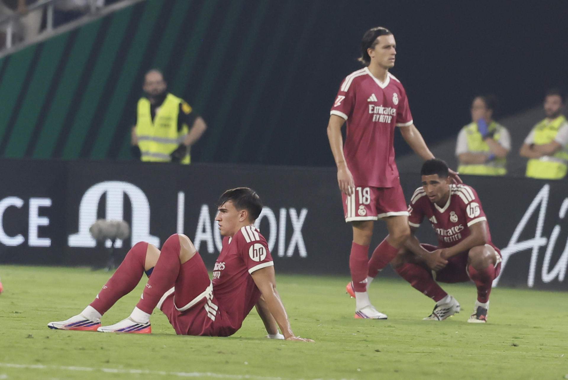 Un Reial Madrid apagat cau davant el Betis (1-0) i encaixa la primera derrota a la Lliga