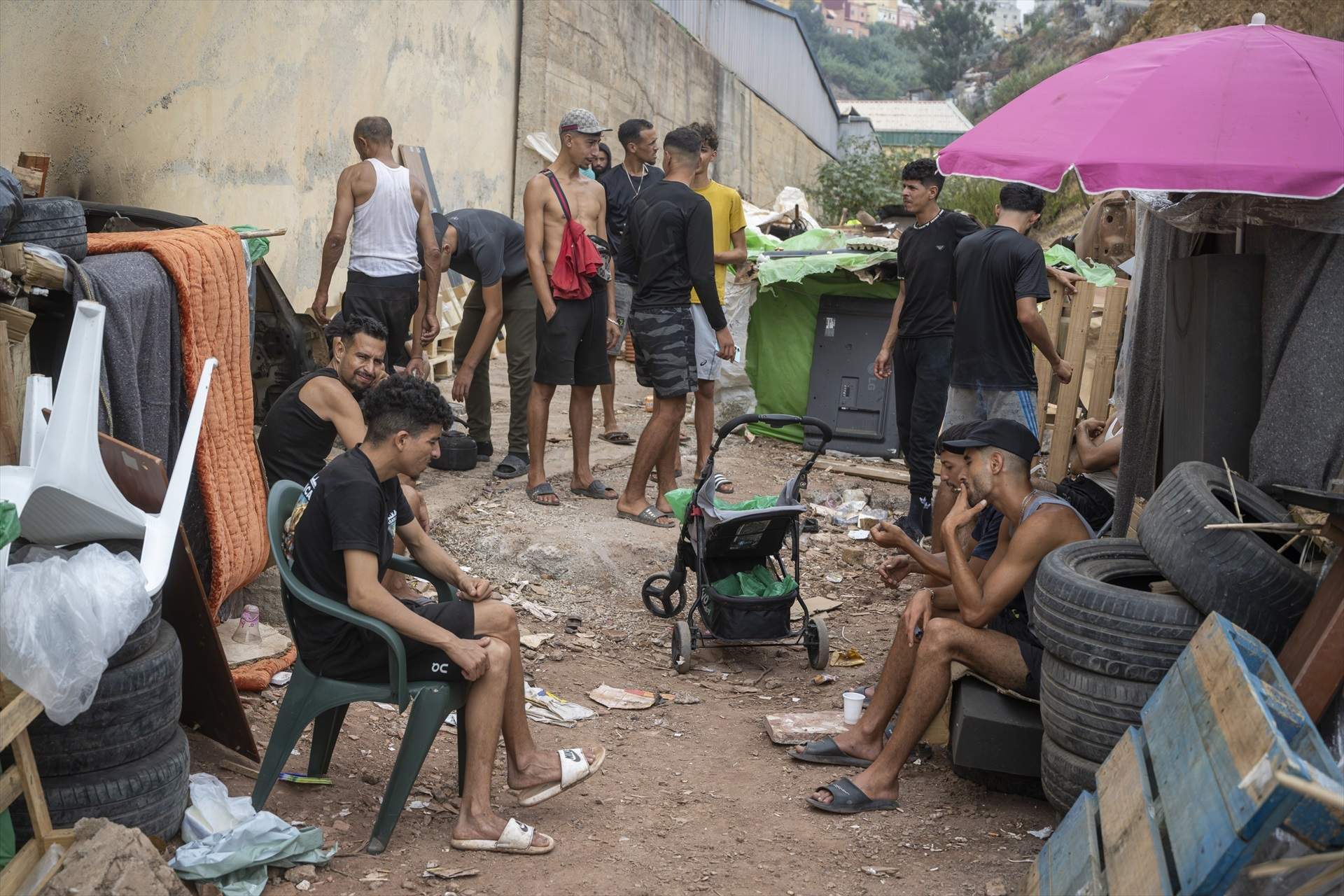 L'excap de la policia local de Ceuta: "Si un ceutí mor apunyalat, prepara't, i si mor un migrant, també"