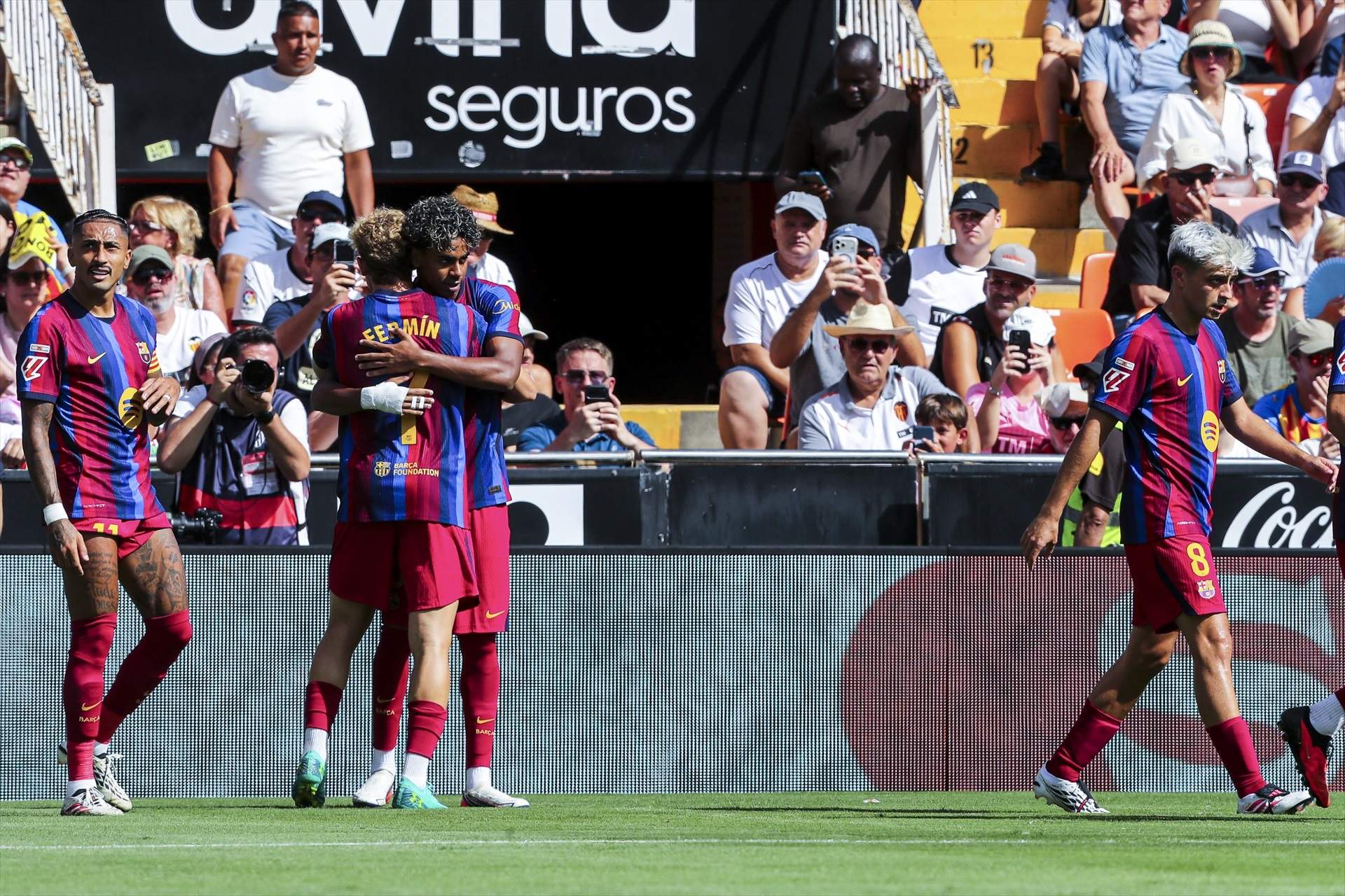 Les notes del València - Barça de LaLiga EA Sports: pluja d'excel·lents en un altre recital blaugrana