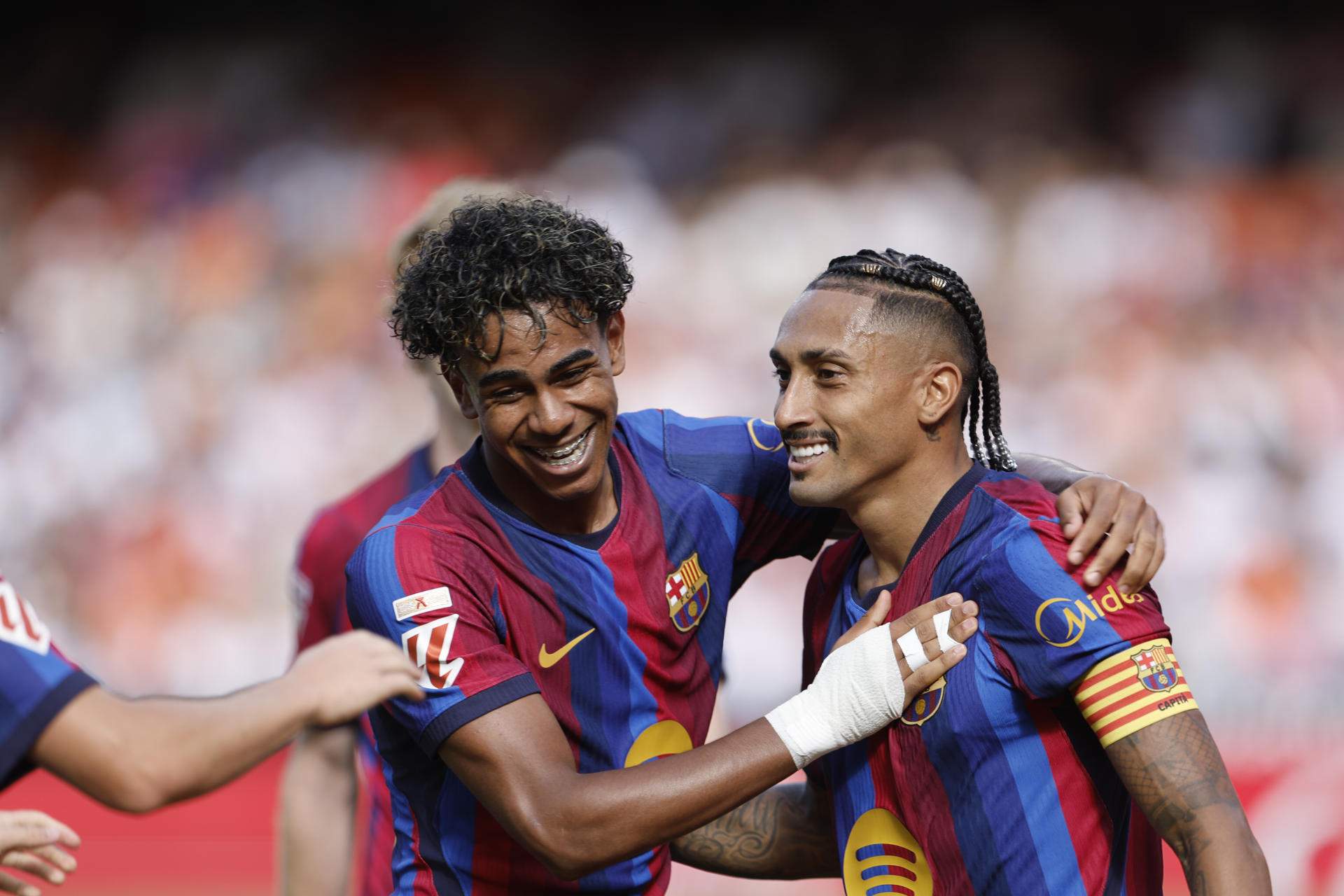 Un Barça brillante se exhibe contra el Valencia (0-5) y ya es el líder en solitario de la Liga