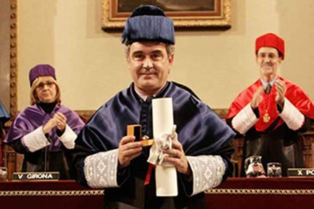 Ferran Adrià investit doctor honoris causa a la Universitat de Barcelona Foto ElBullifoundation Ferran Adrià investit doctor honoris causa a la Universitat de Barcelona Foto ElBullifoundation