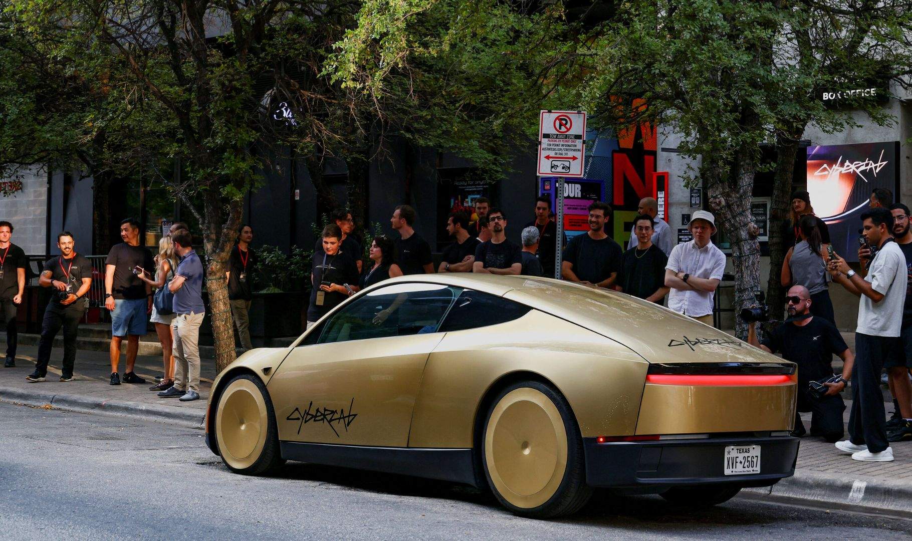 Tesla ya tiene los primeros Cybercab autónomos circulando por Austin