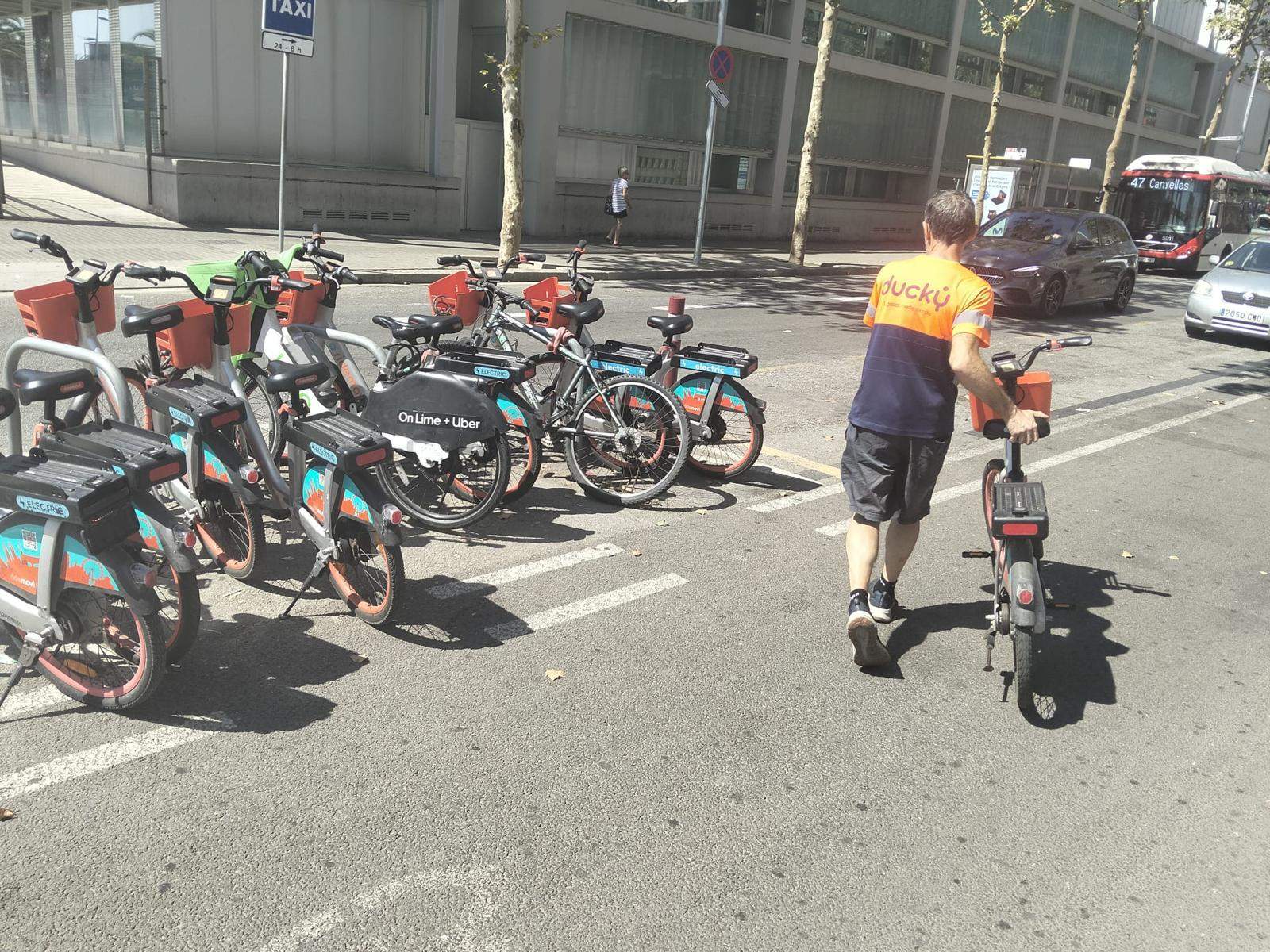 aparcament bicisharing bicicletes compartides B&M