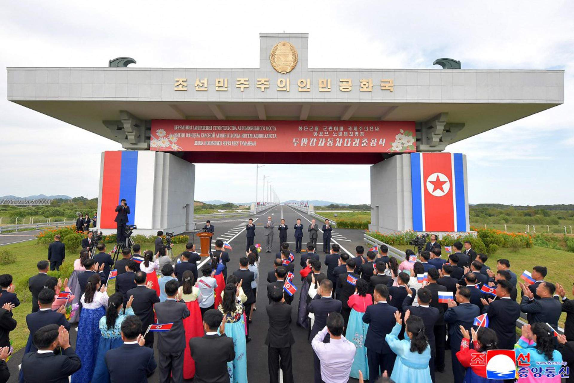 El pont que uneix Rússia i Corea del Nord en plena aliança militar