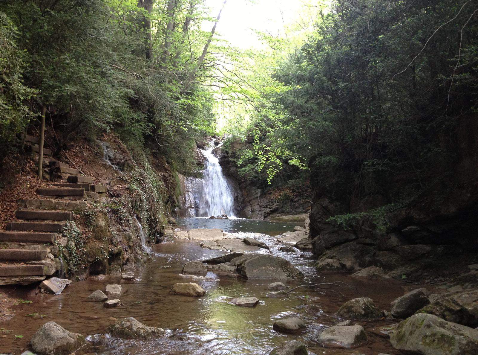 La ruta fàcil a Catalunya que amaga un paradís de cascades i aigües cristal·lines