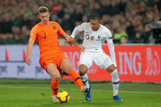 de ligt mbappe holanda frança @AFCAjax