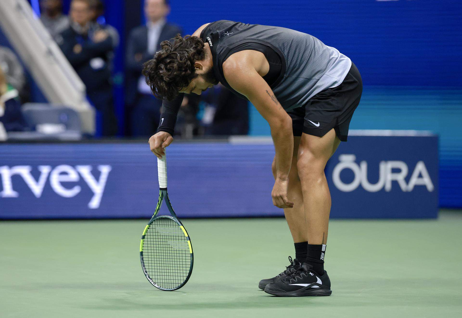 Carlos Alcaraz claudica de matinada contra Ben Shelton a Nova York i s'acomiada del US Open