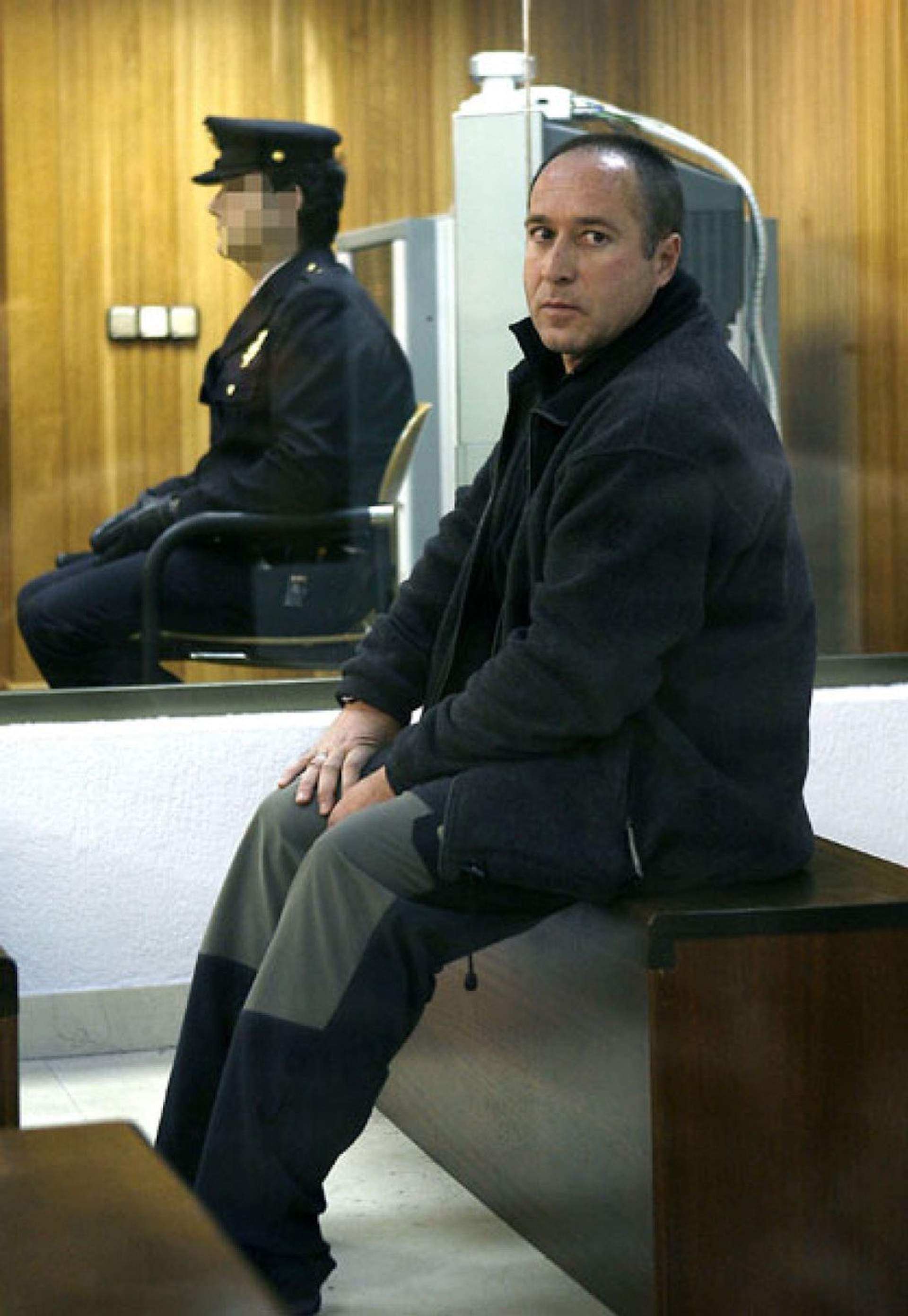 El govern basc concedeix el tercer grau a Henri Parot, "un dels assassins més sanguinaris d'ETA"