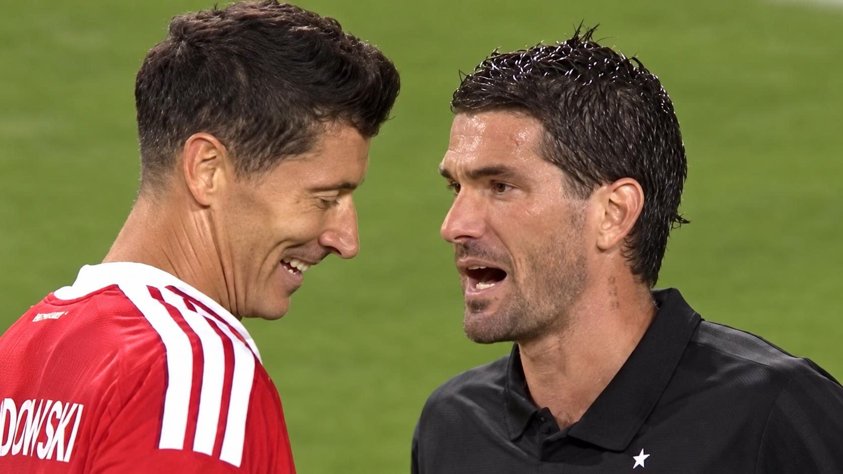 El ridículo de De Paul con Lewandowski: "¿Quién eres, bobo? Yo gané dos Copas América y un Mundial"
