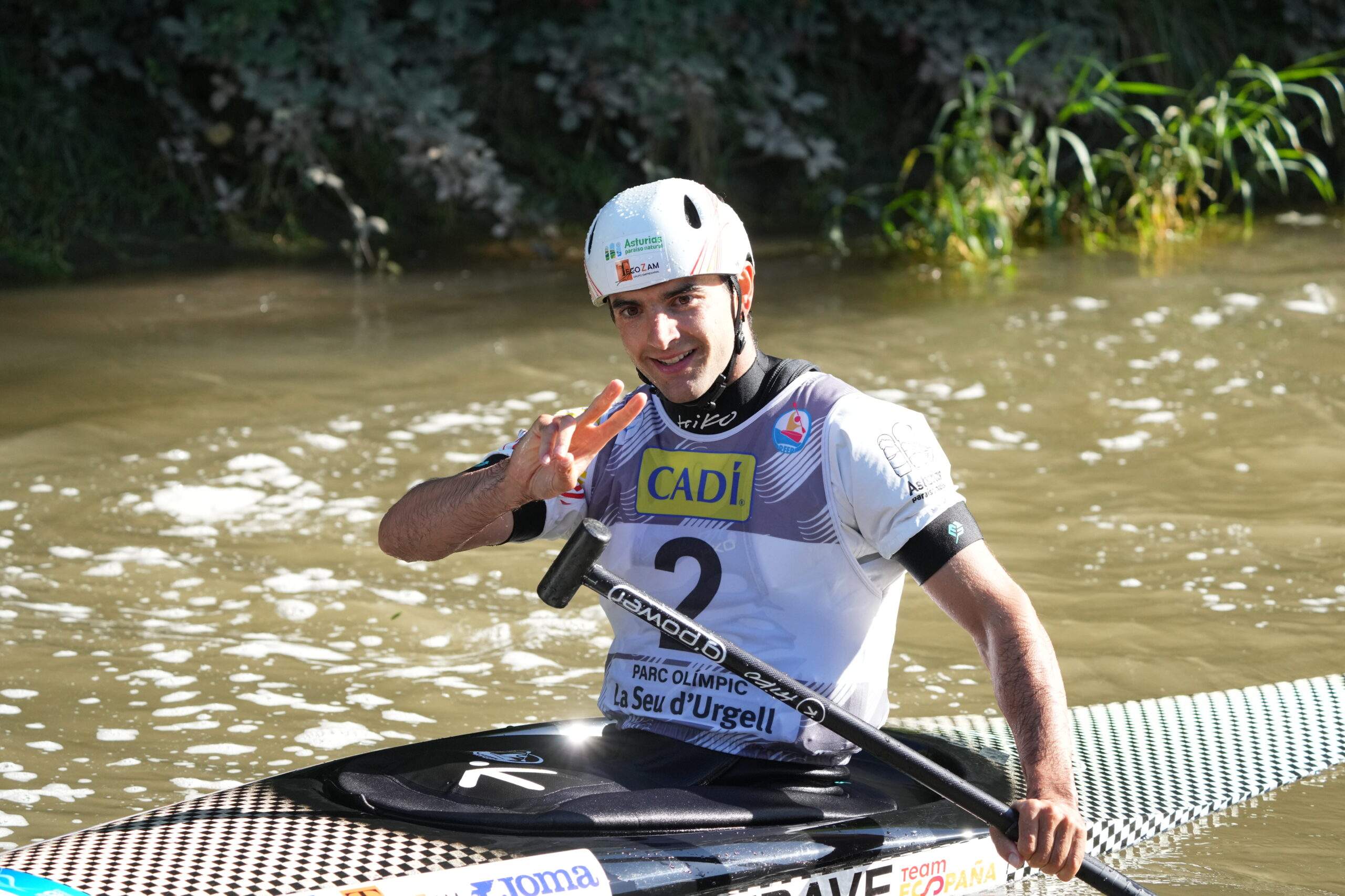 El català Miquel Travé toca el cel i guanya l’or en C1 a la final de la Copa del Món de la Seu d’Urgell