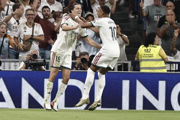 Mbappé Carreras Reial Madrid Rayo Vallecano / Foto: EFE Mbappé Carreras Reial Madrid Rayo Vallecano / Foto: EFE