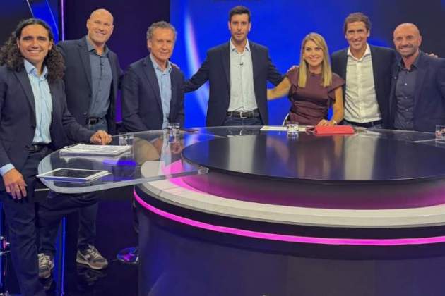 Susanna Guasch i la resta de l'equip de 'Noche de Champions' Movistar+ Susanna Guasch i la resta de l'equip de 'Noche de Champions' Movistar+