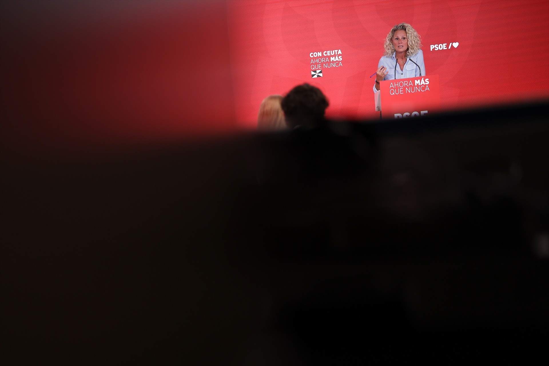 La cúpula del PSOE va fer 'ghosting' al diputat díscol de Ceuta el dia de l'entrada massiva