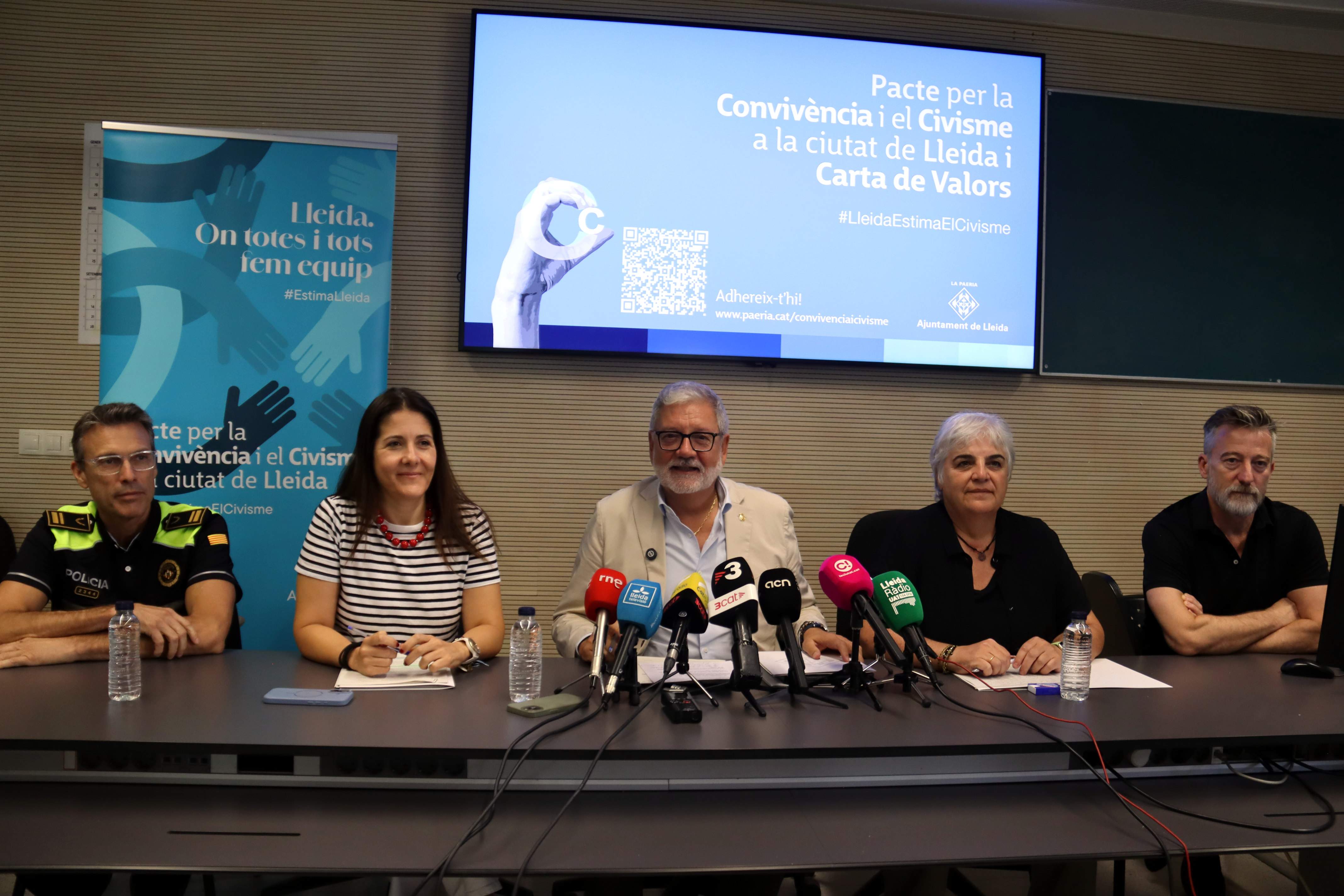 El PSC manté el pols pel burca a Lleida: la prohibició s'encalla, però arribarà igualment al Ple