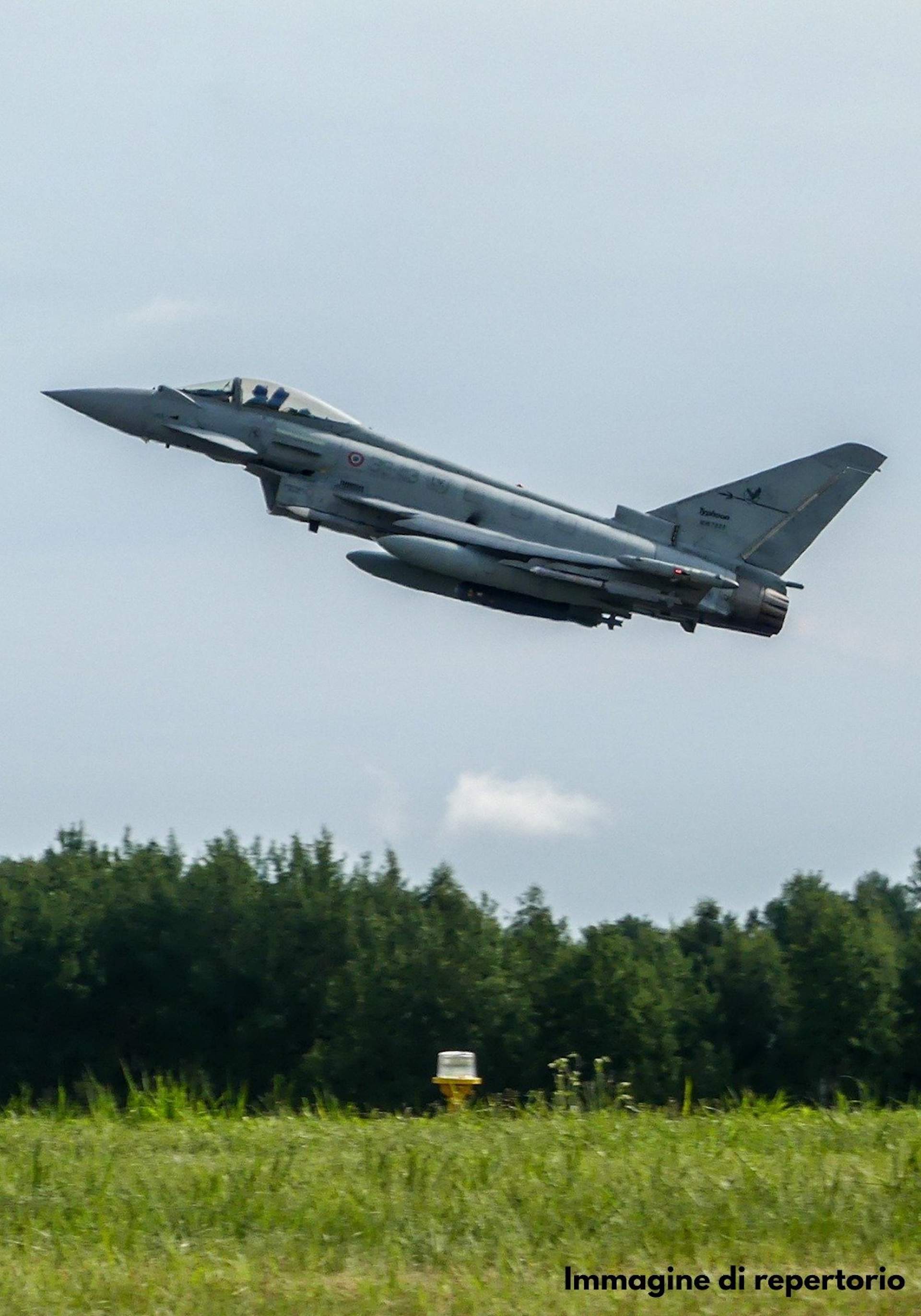 Caces italians de l’OTAN abaten per primer cop un dron amb explosius sobre Lituània