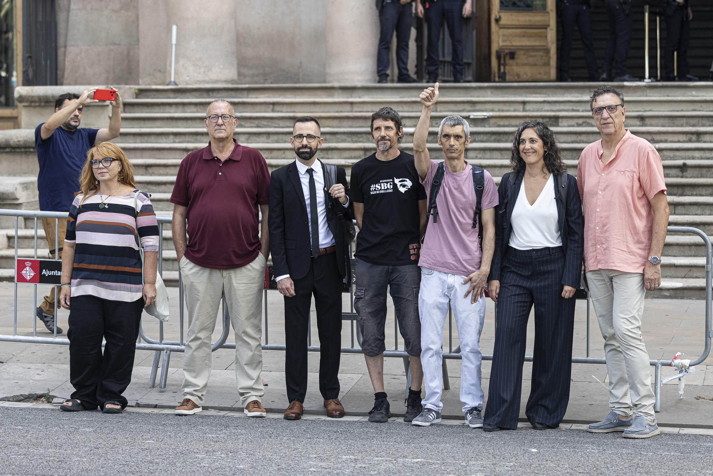 Roger Español: "Som aquí per acabar amb la impunitat policial que persegueix l'independentisme"