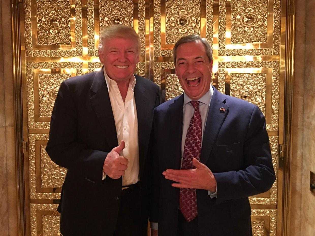 Trump irrita al gobierno británico al reunirse con el eurófobo Farage