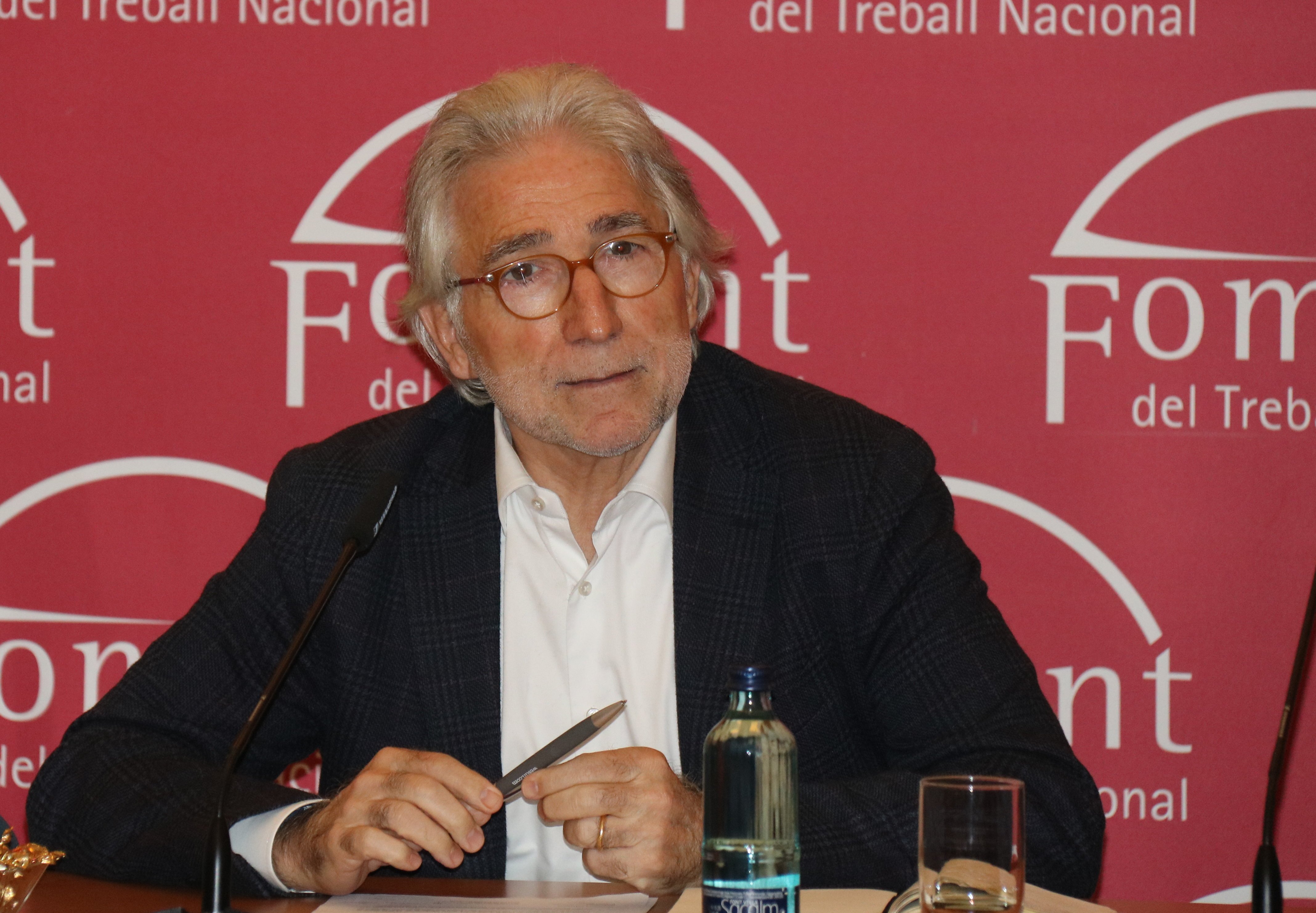 Foment del Treball, UGT y CCOO piden "estabilidad política y económica" al Govern