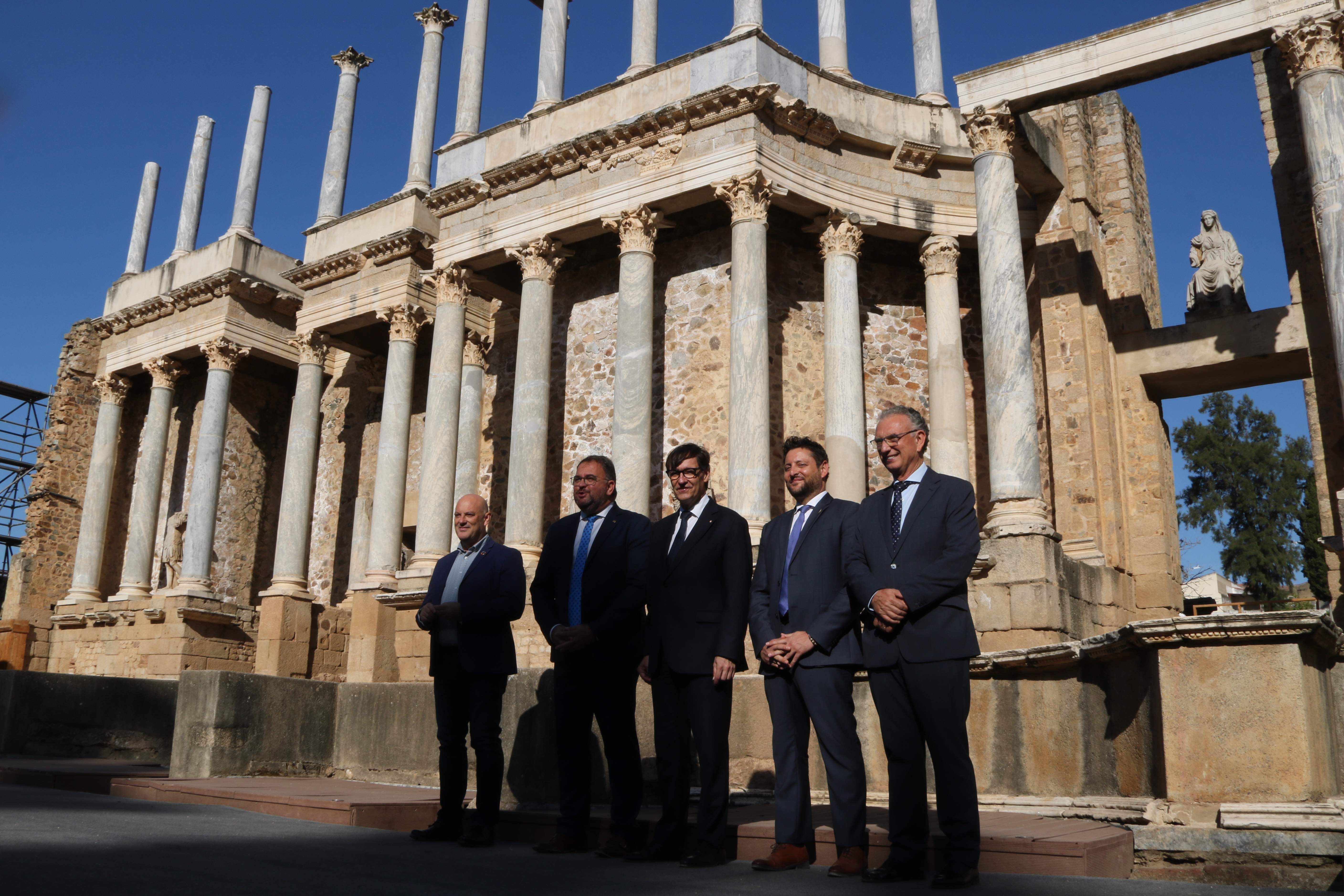 Illa abandona Extremadura sense esvair els recels de PP i PSOE pel nou finançament