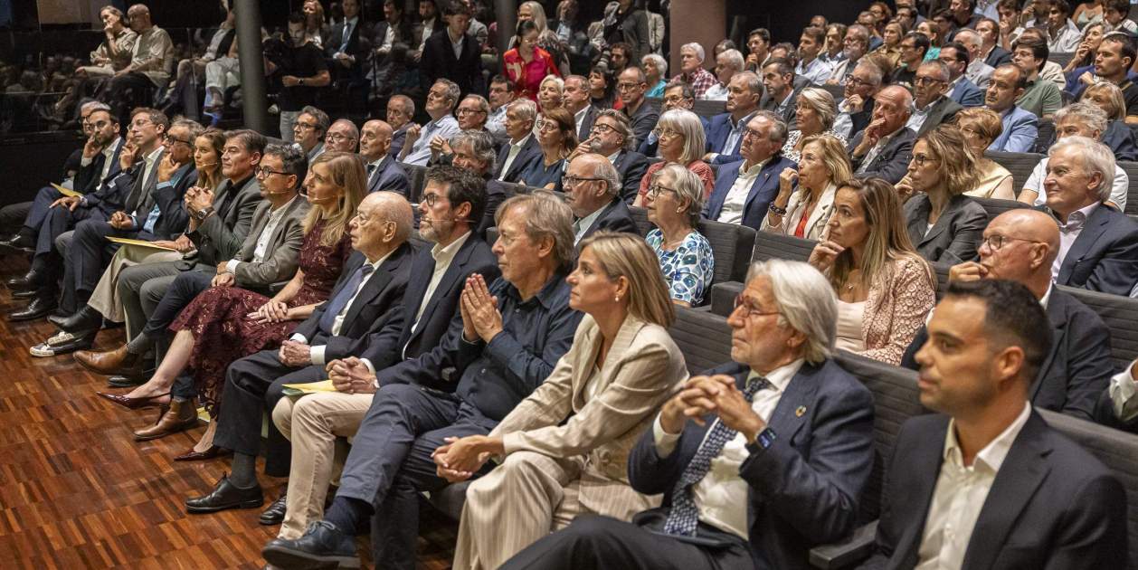PARAL·LEL 41 Victòria Alsina / Montse Giralt 