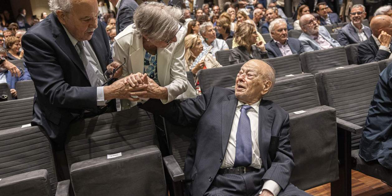 PARAL·LEL 41 Victòria Alsina Jordi Pujol / Montse Giralt