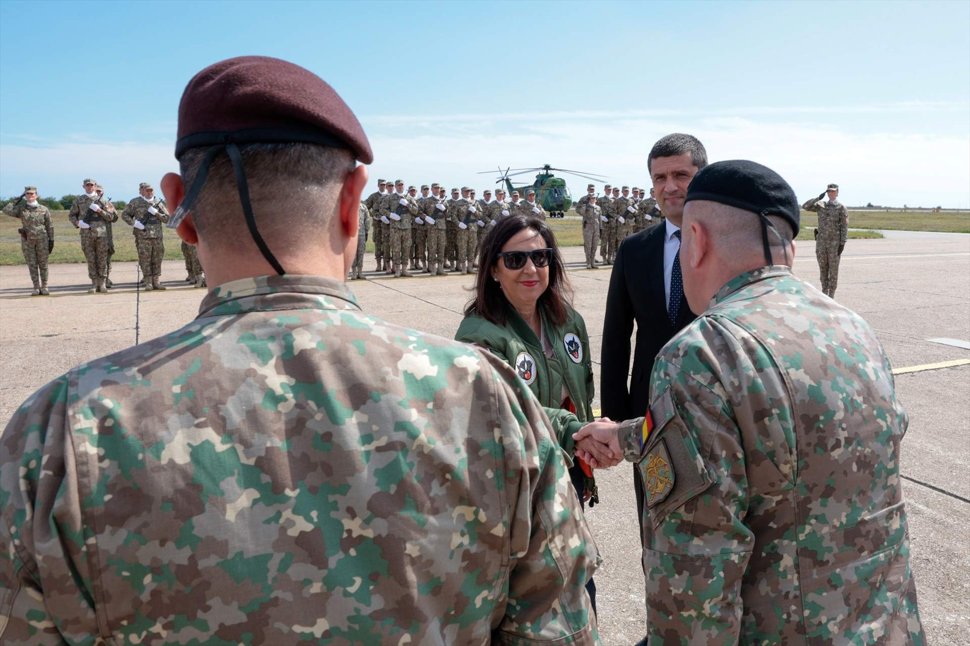 Robles suplica a la OTAN que ayude a España en las fronteras con África