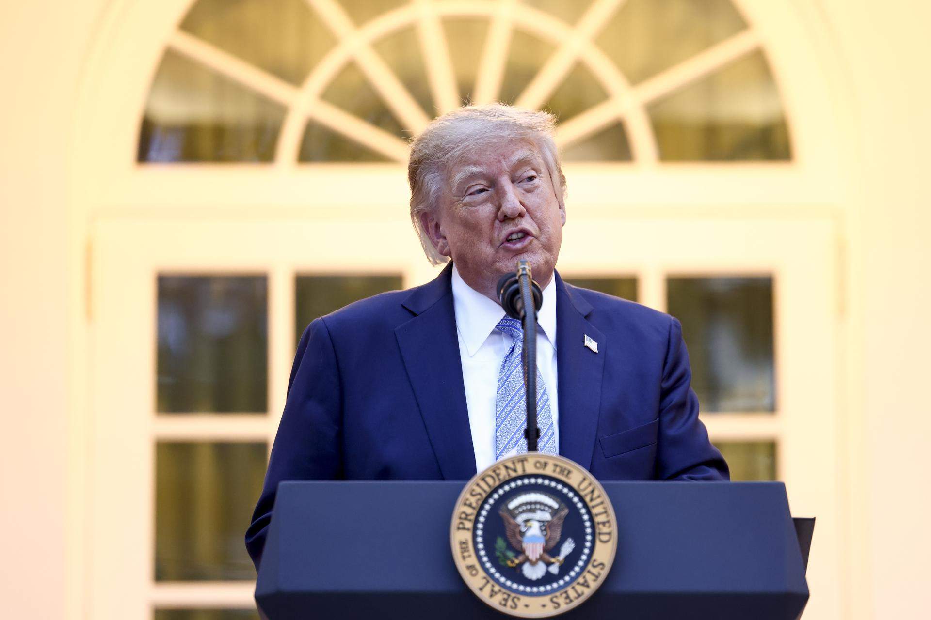 Trump anuncia el veto a la CNN, l'MSNBC i Politico de la Casa Blanca