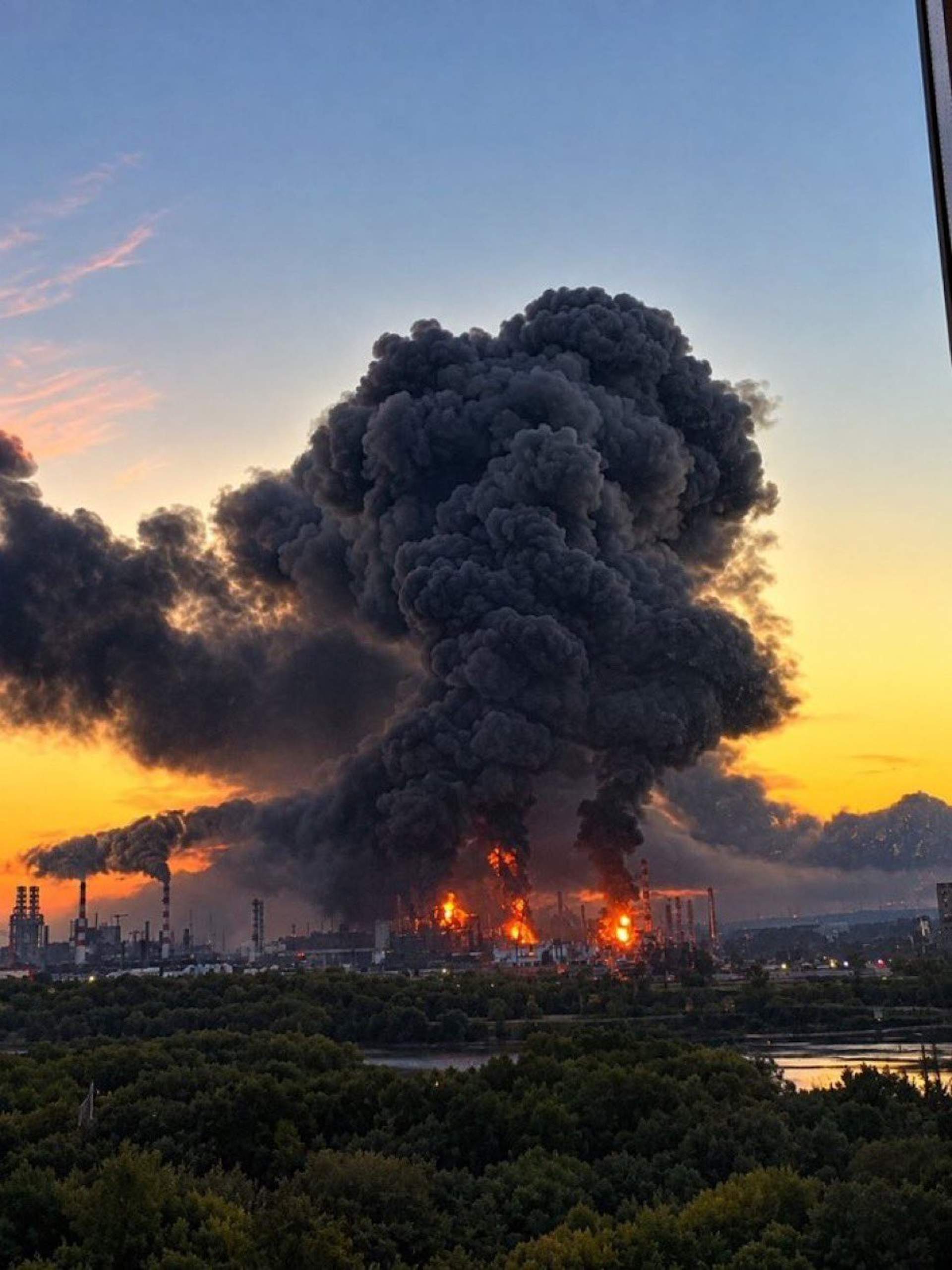 Més de 1.000 drons ucraïnesos sacsegen Rússia en una ofensiva massiva que deixa dos morts a Moscou