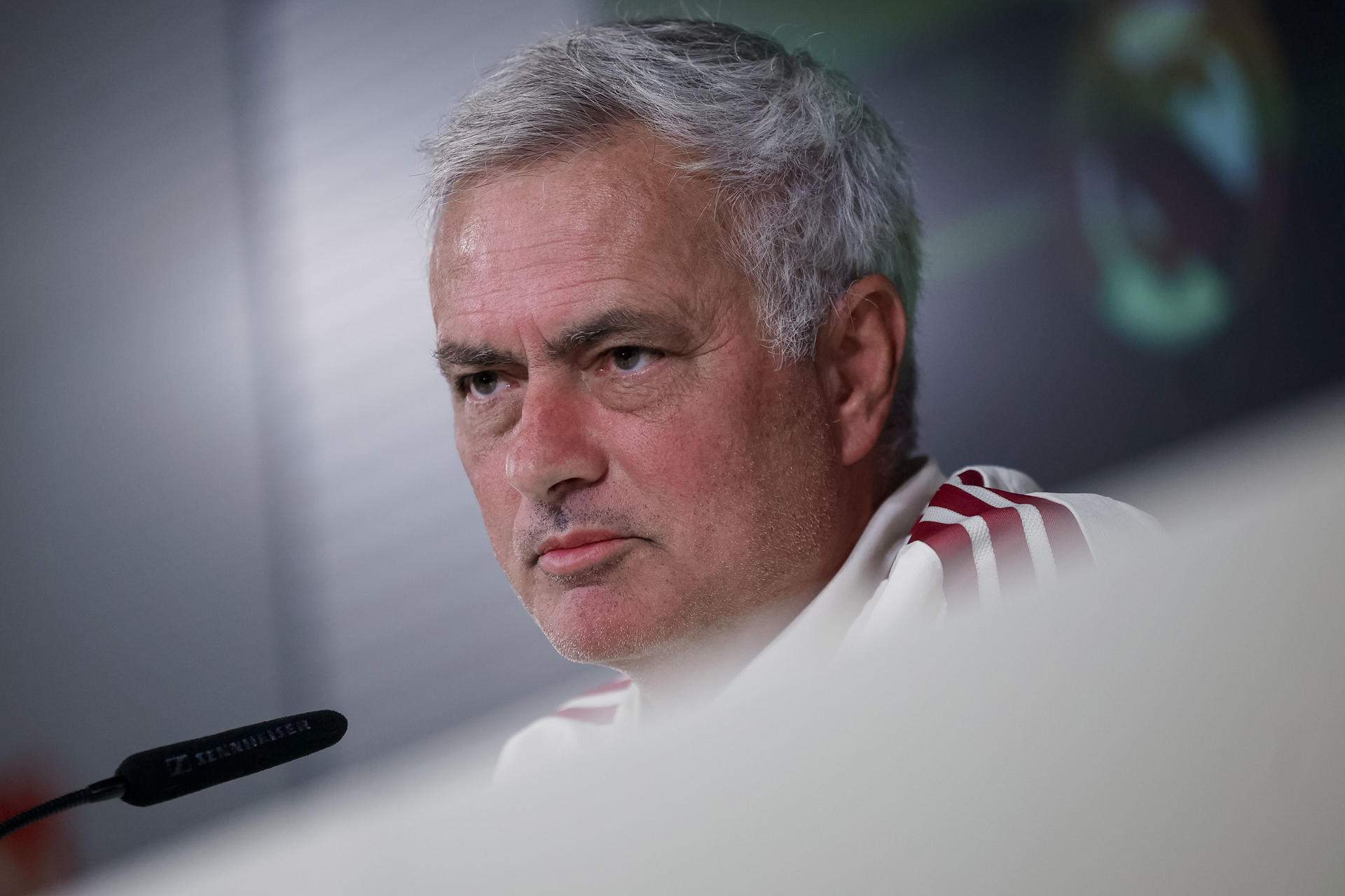 El madridismo estalla por un error de principiante de Mourinho en la derrota del Madrid contra el Atletico