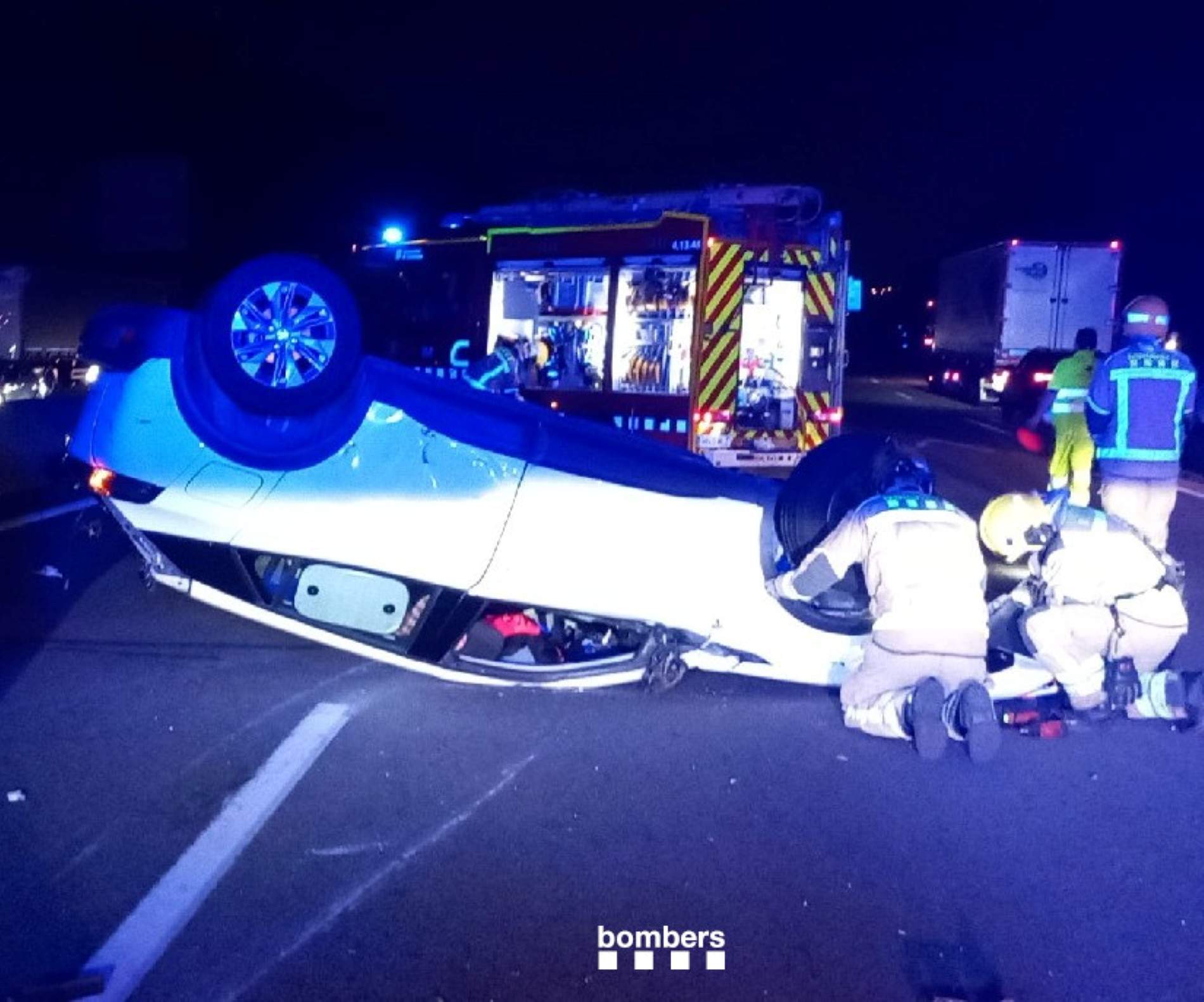 Prop de 20 quilòmetres de cues a l'AP-7 en sentit sud des de Sant Cugat per un accident