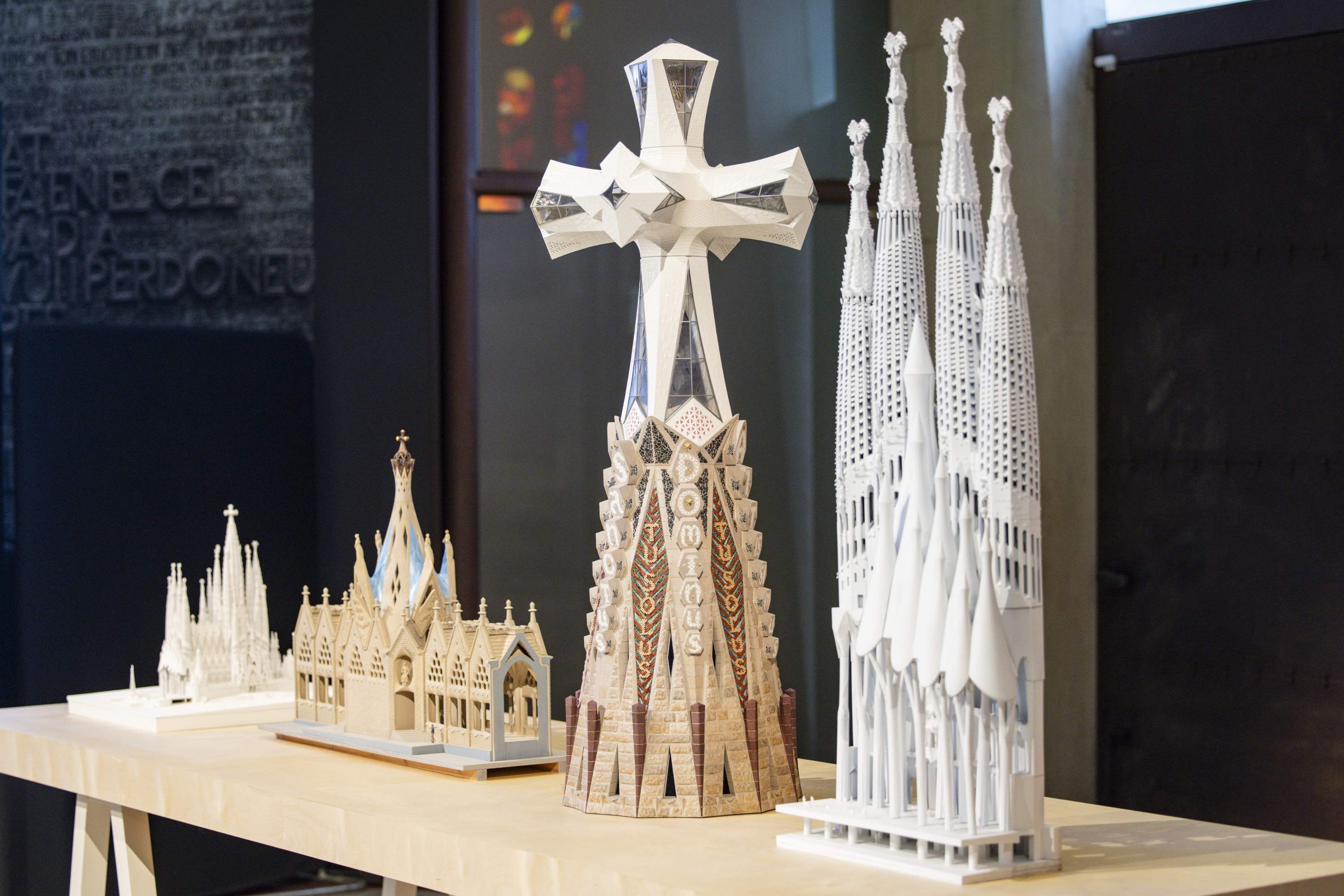 La Sagrada Família concreta una proposta de mínims per a l'escalinata