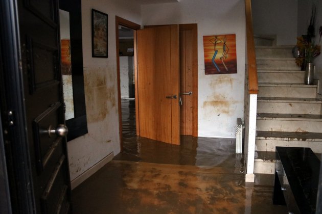 Interior casa inundada Vilatenim ACN